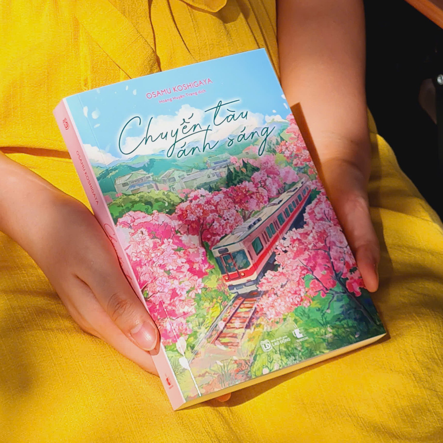 chuyến tàu ánh sáng - tặng kèm bookmark - Ảnh 5