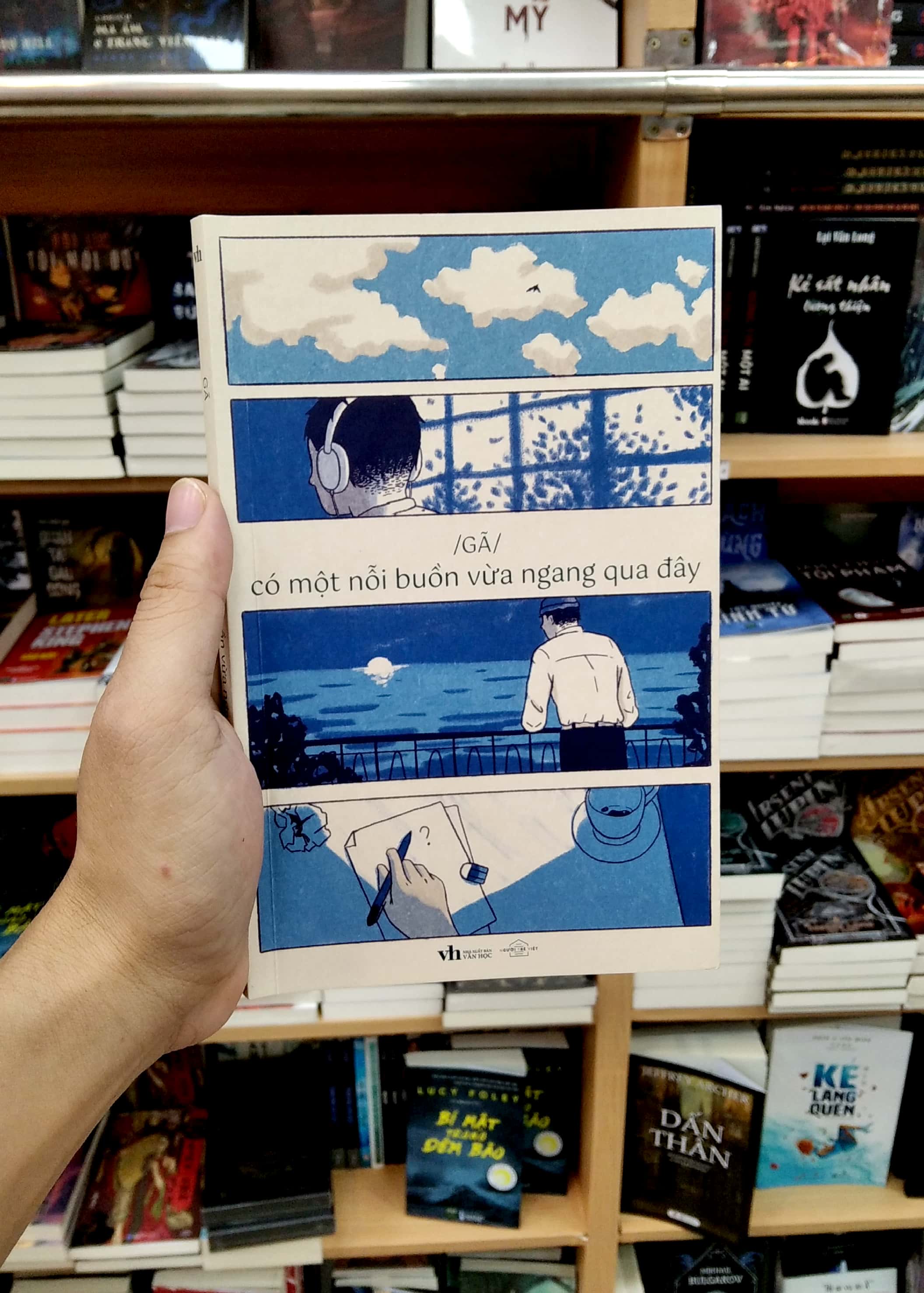 có một nỗi buồn vừa ngang qua đây - Ảnh 9