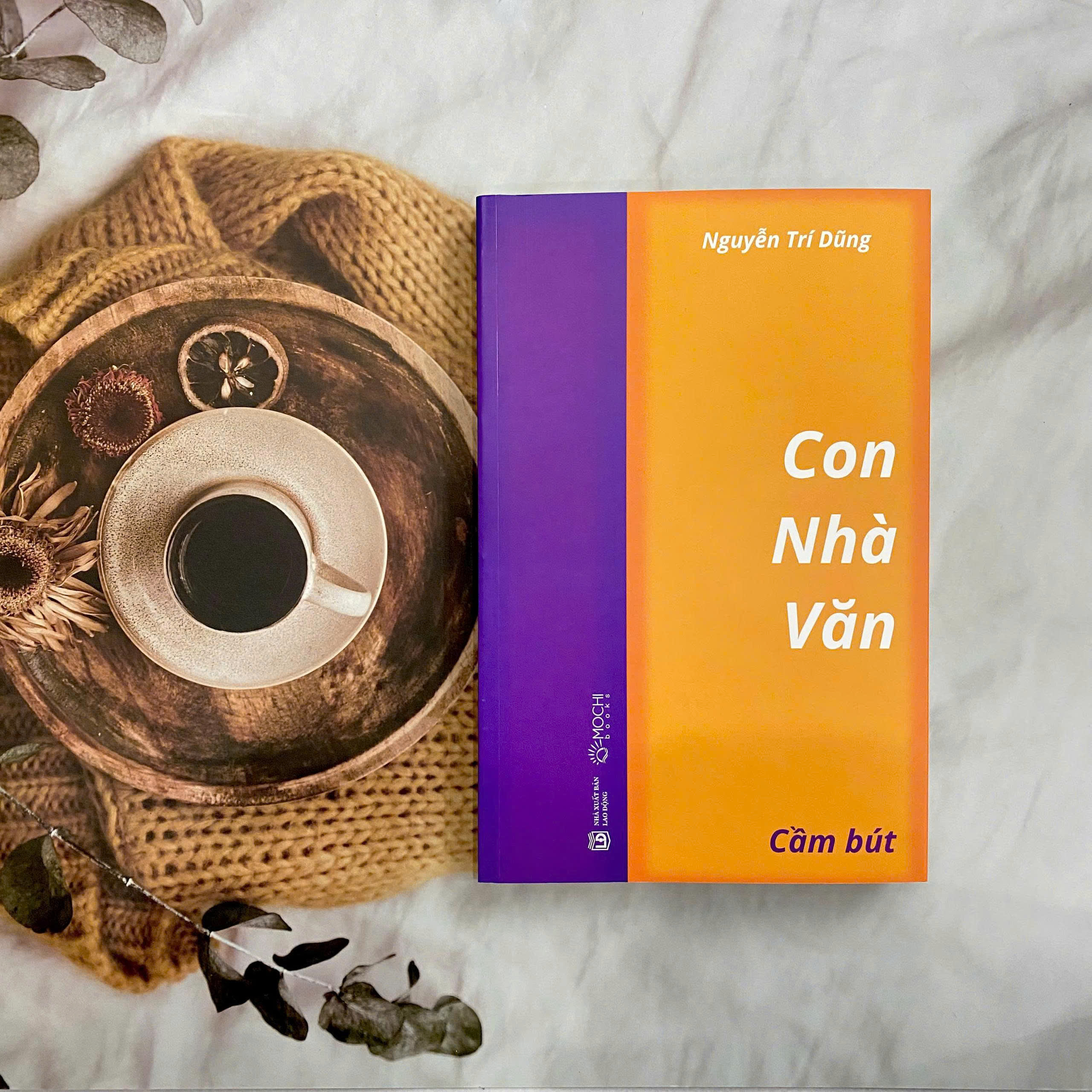 Con Nhà Văn - Cầm Bút - Ảnh 3