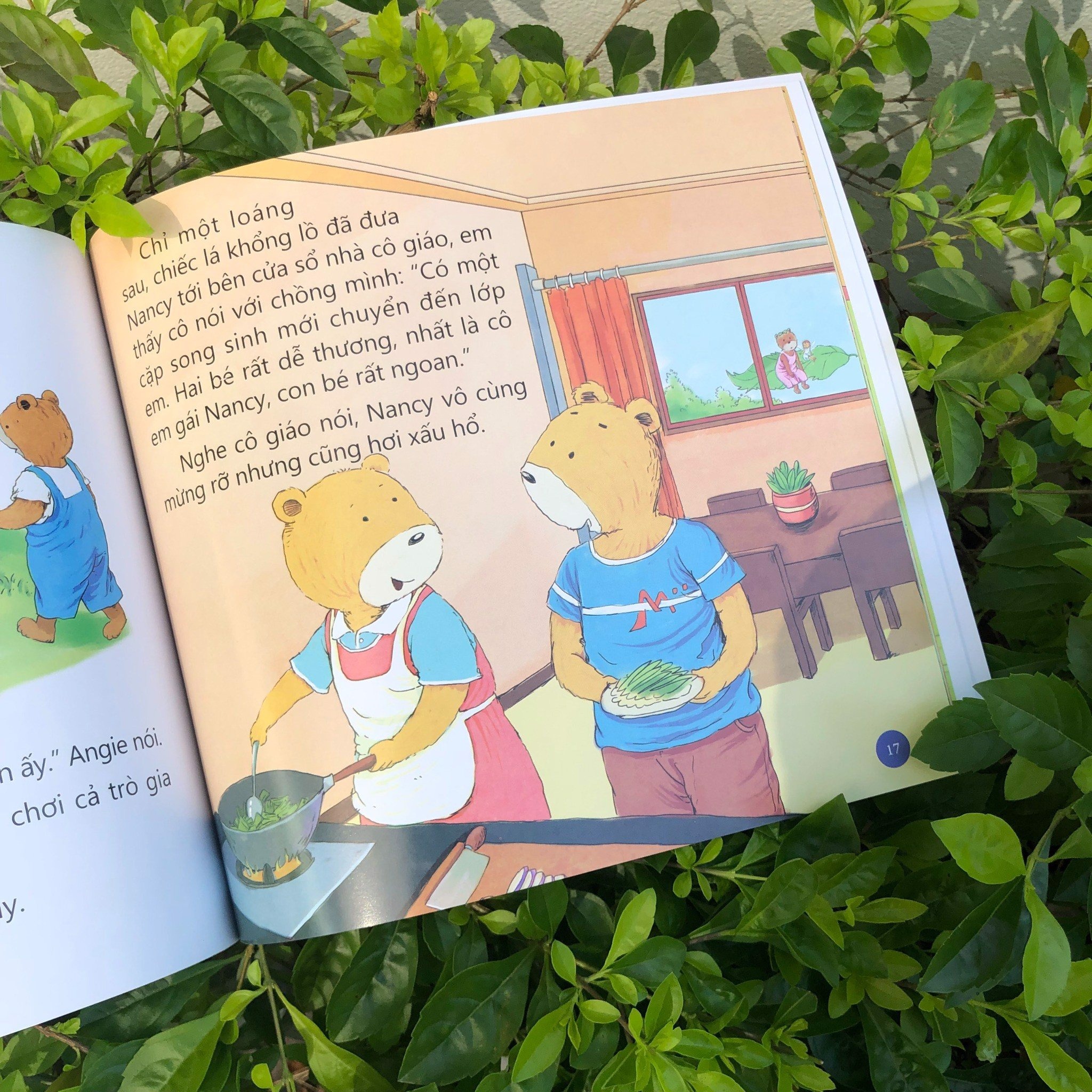 cùng con vượt qua cảm xúc tiêu cực tuổi mầm non - nancy thích mút tay - Ảnh 3