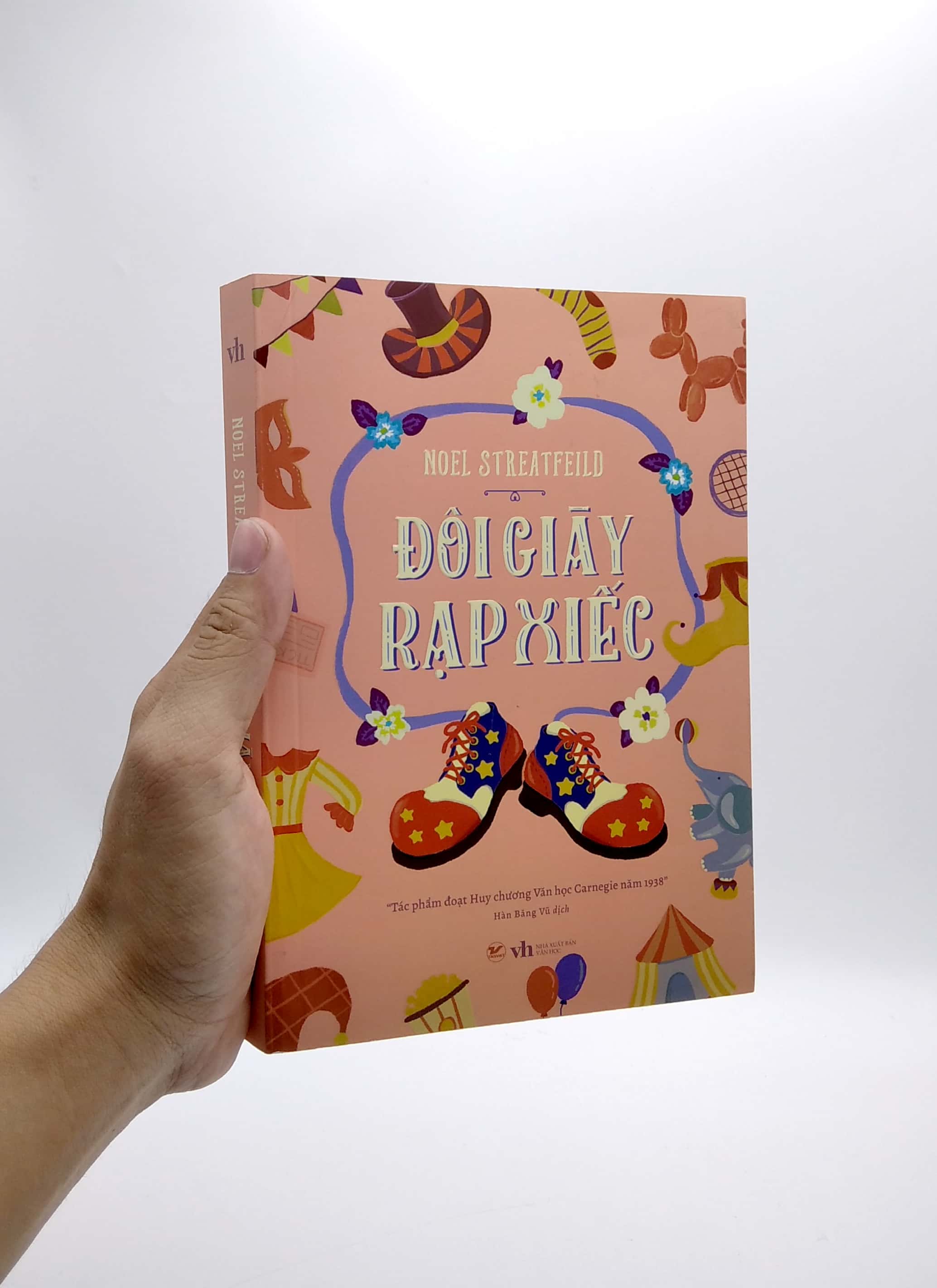 đôi giày rạp xiếc - Ảnh 7