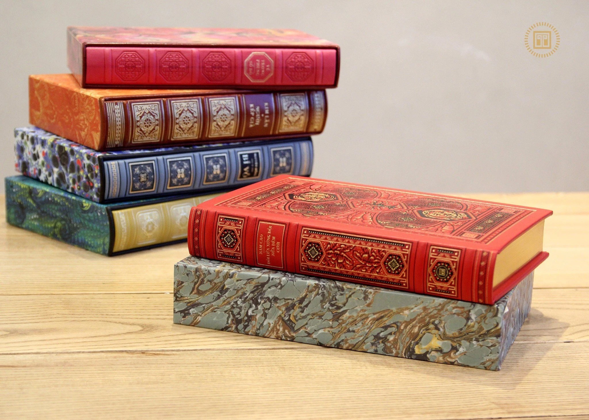 đôi lứa xứng đôi - nửa đêm - cười - ấn bản giới hạn - bìa da microfiber - Ảnh 13