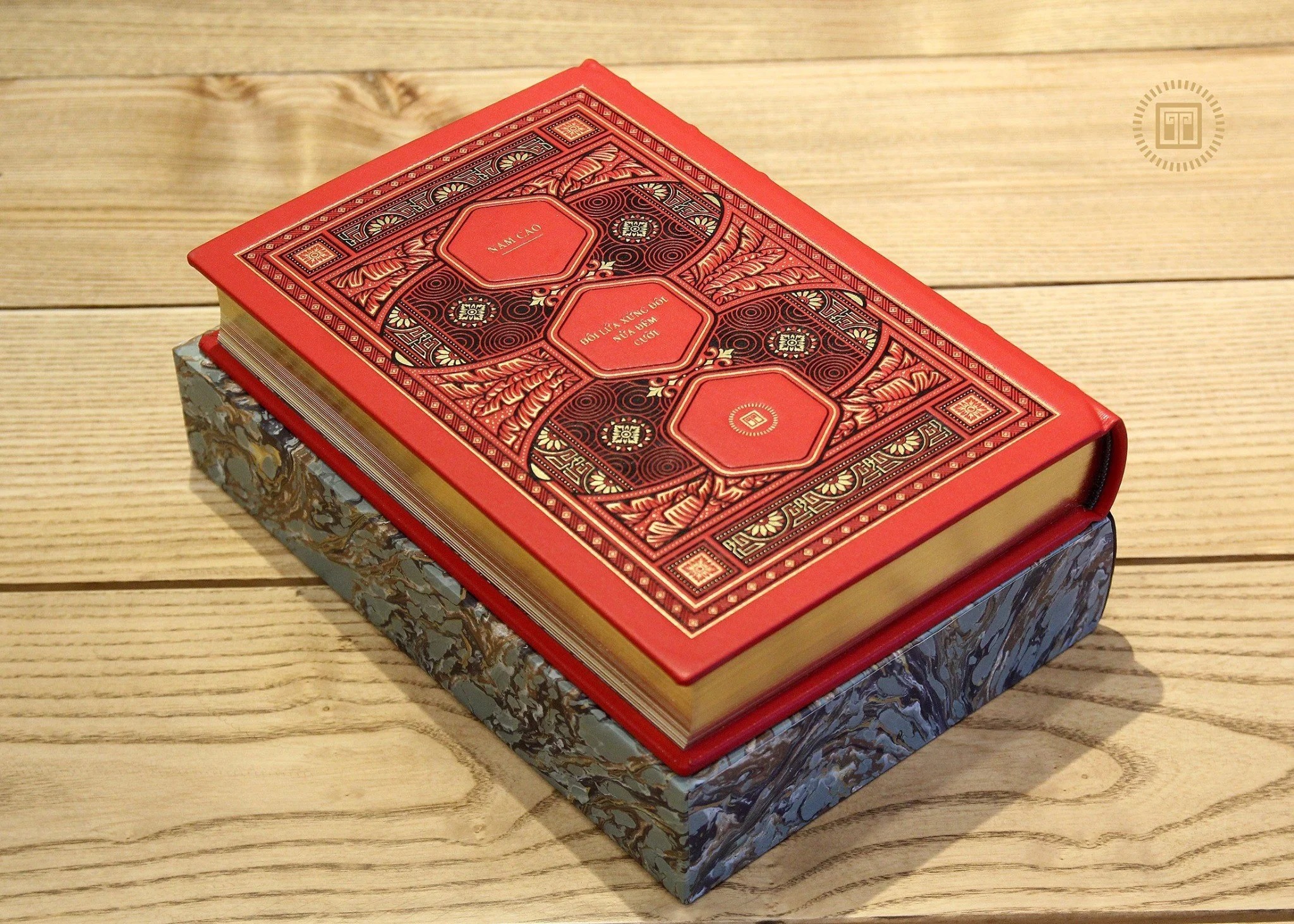 đôi lứa xứng đôi - nửa đêm - cười - ấn bản giới hạn - bìa da microfiber - Ảnh 5