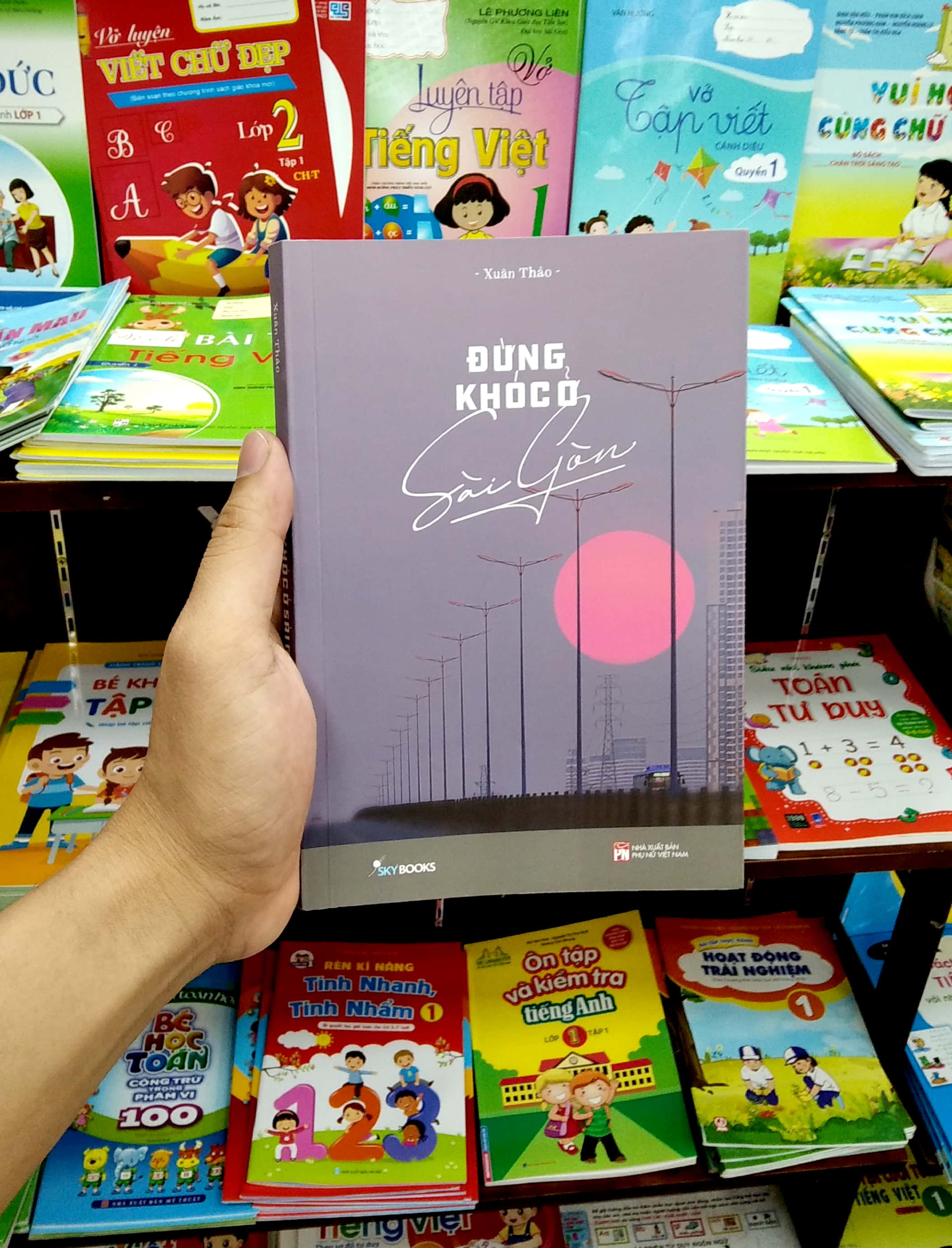 đừng khóc ở sài gòn - Ảnh 7