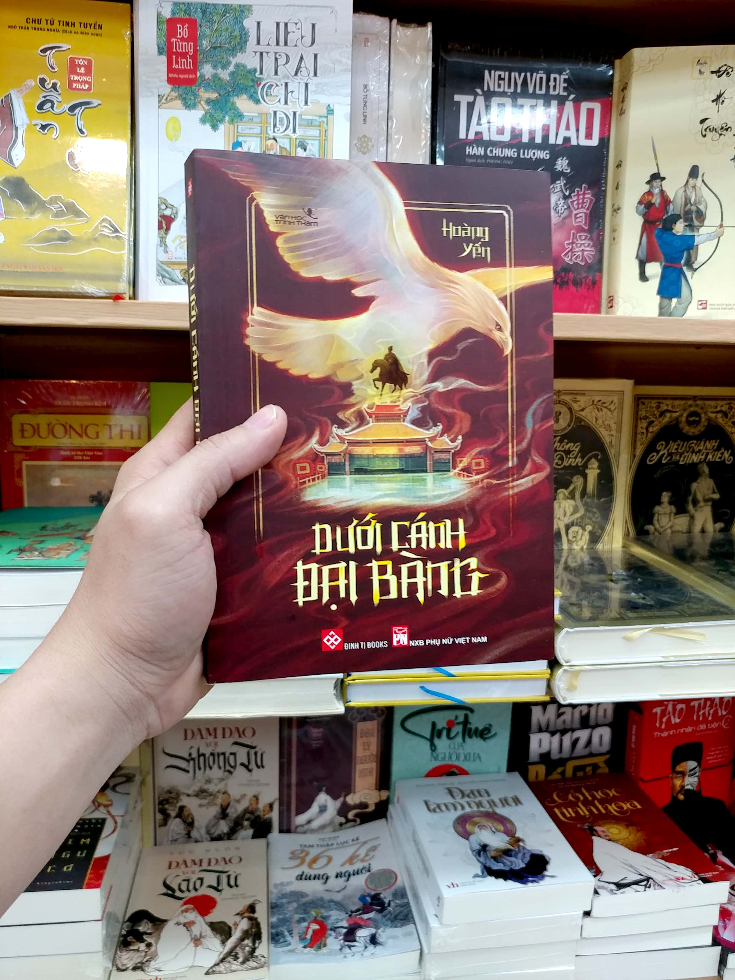 dưới cánh đại bàng - Ảnh 7