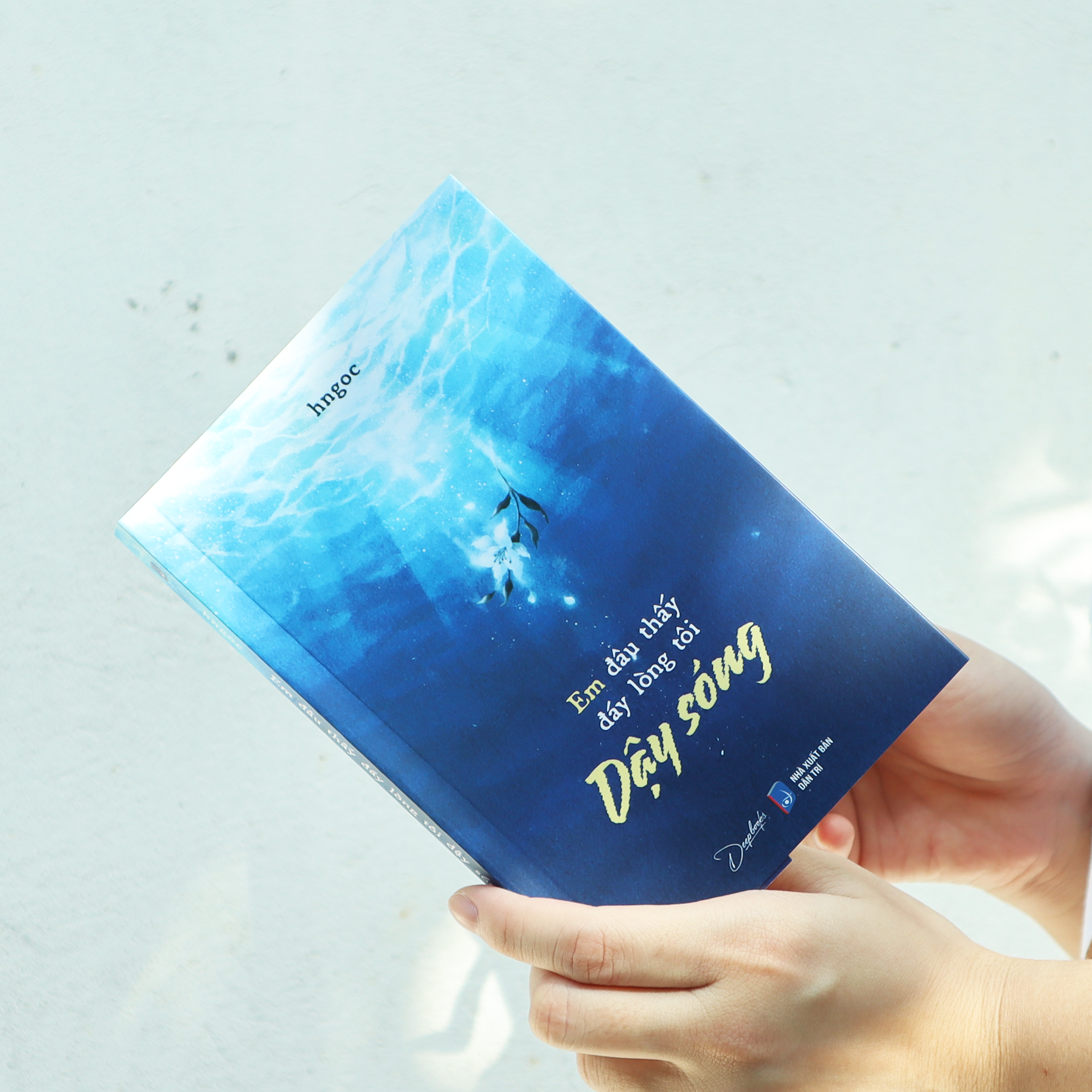 em đâu thấy đáy lòng tôi dậy sóng - tặng kèm bookmark - Ảnh 4