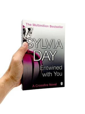 entwined with you: crossfire book 3 - Ảnh 7