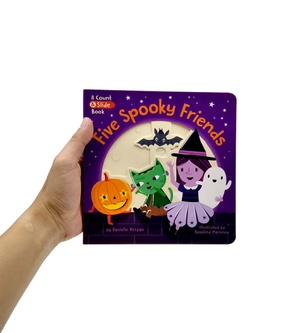 five spooky friends: a count & slide book - Ảnh 7