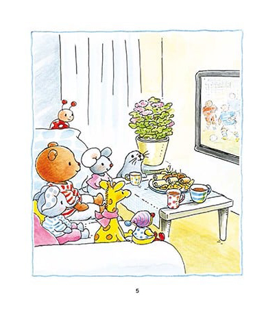 gấu bobbi đá bóng - Ảnh 5