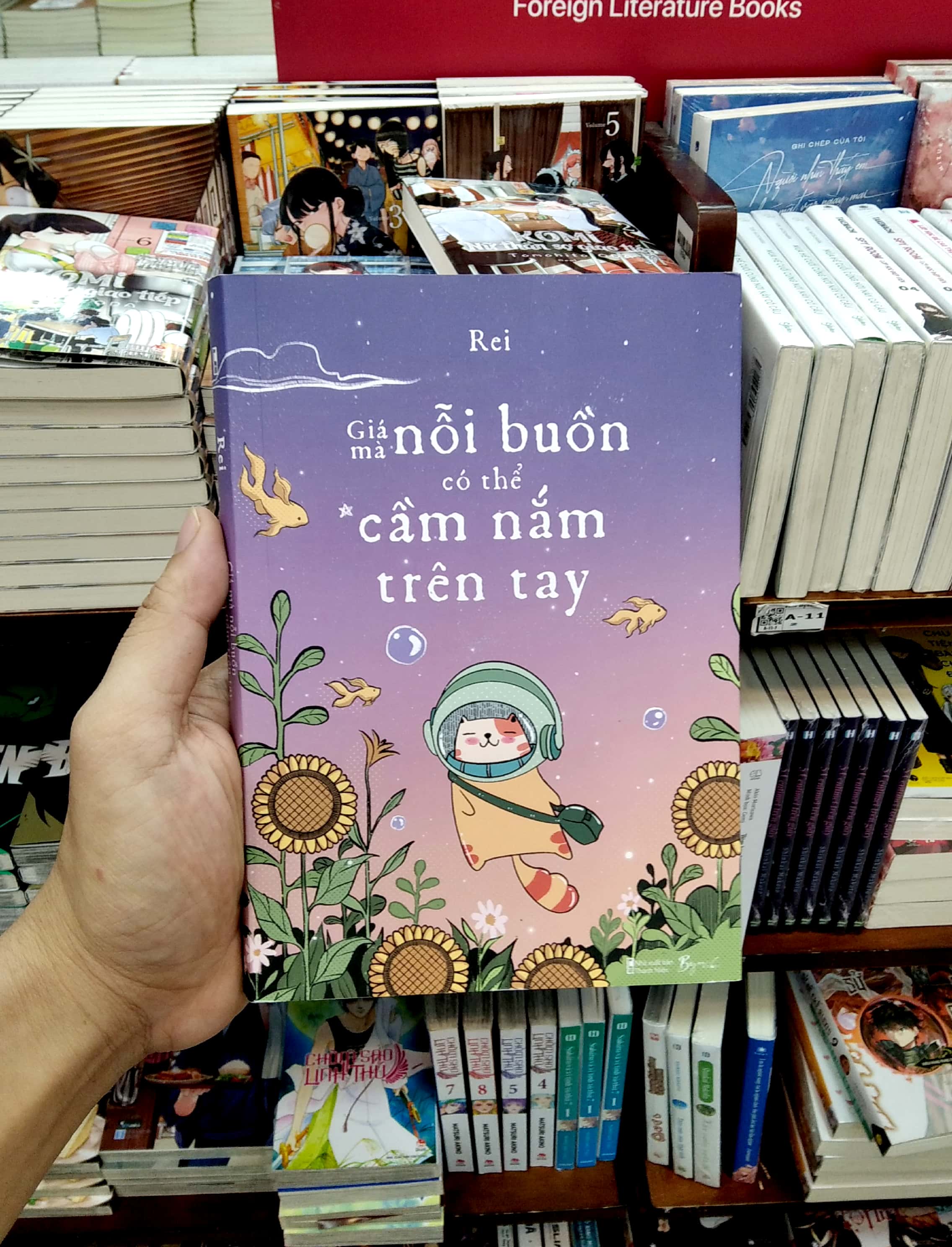 giá mà nỗi buồn có thể cầm nắm trên tay - tặng kèm 03 postcard - Ảnh 10