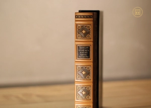 gió đầu mùa và hà nội băm sáu phố phường - ấn bản giới hạn - bìa da - Ảnh 3