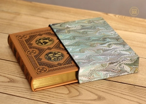 gió đầu mùa và hà nội băm sáu phố phường - ấn bản giới hạn - bìa da - Ảnh 5