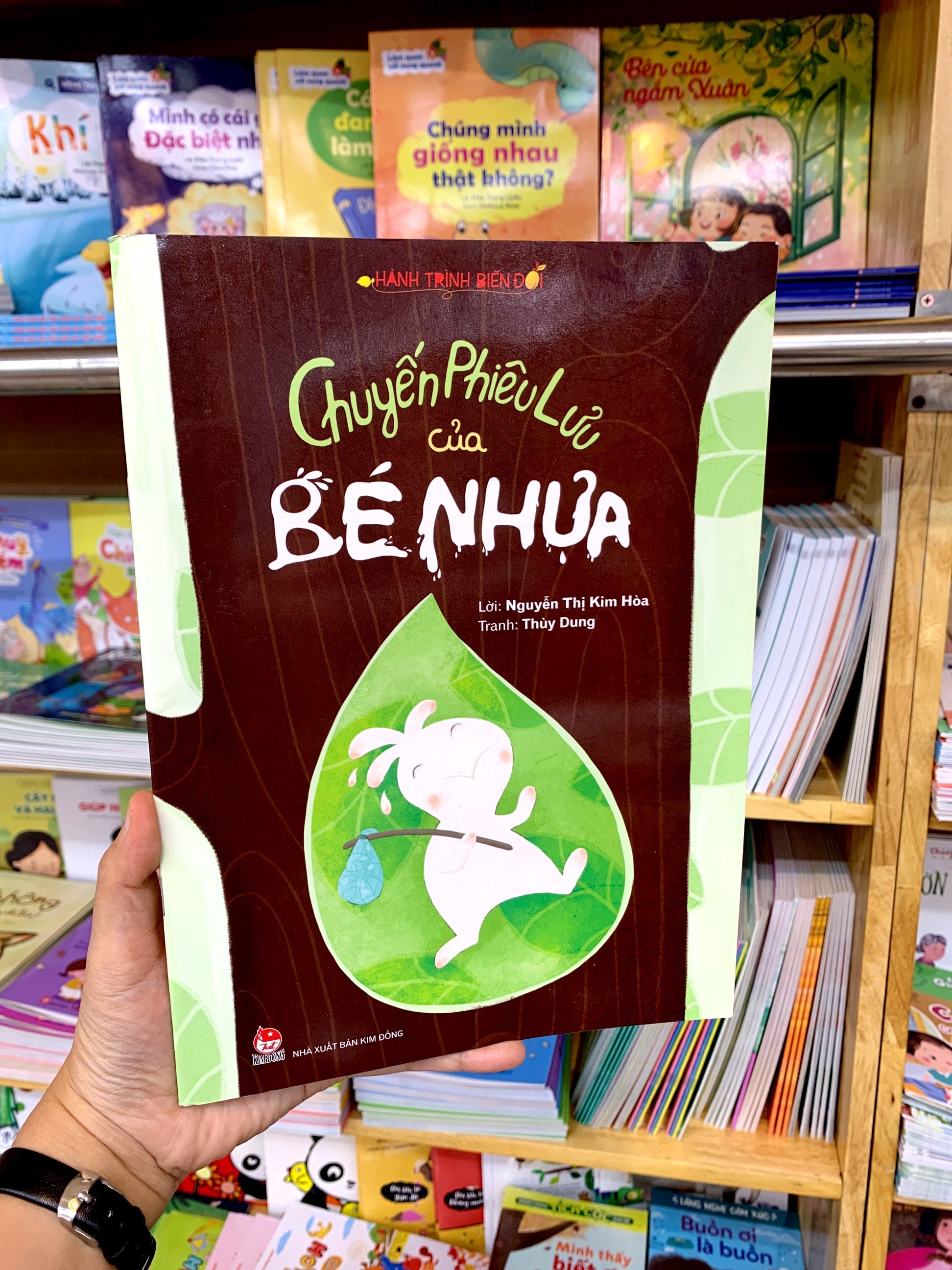 hành trình biến đổi - chuyến phiêu lưu của bé nhựa (tái bản 2022) - Ảnh 8