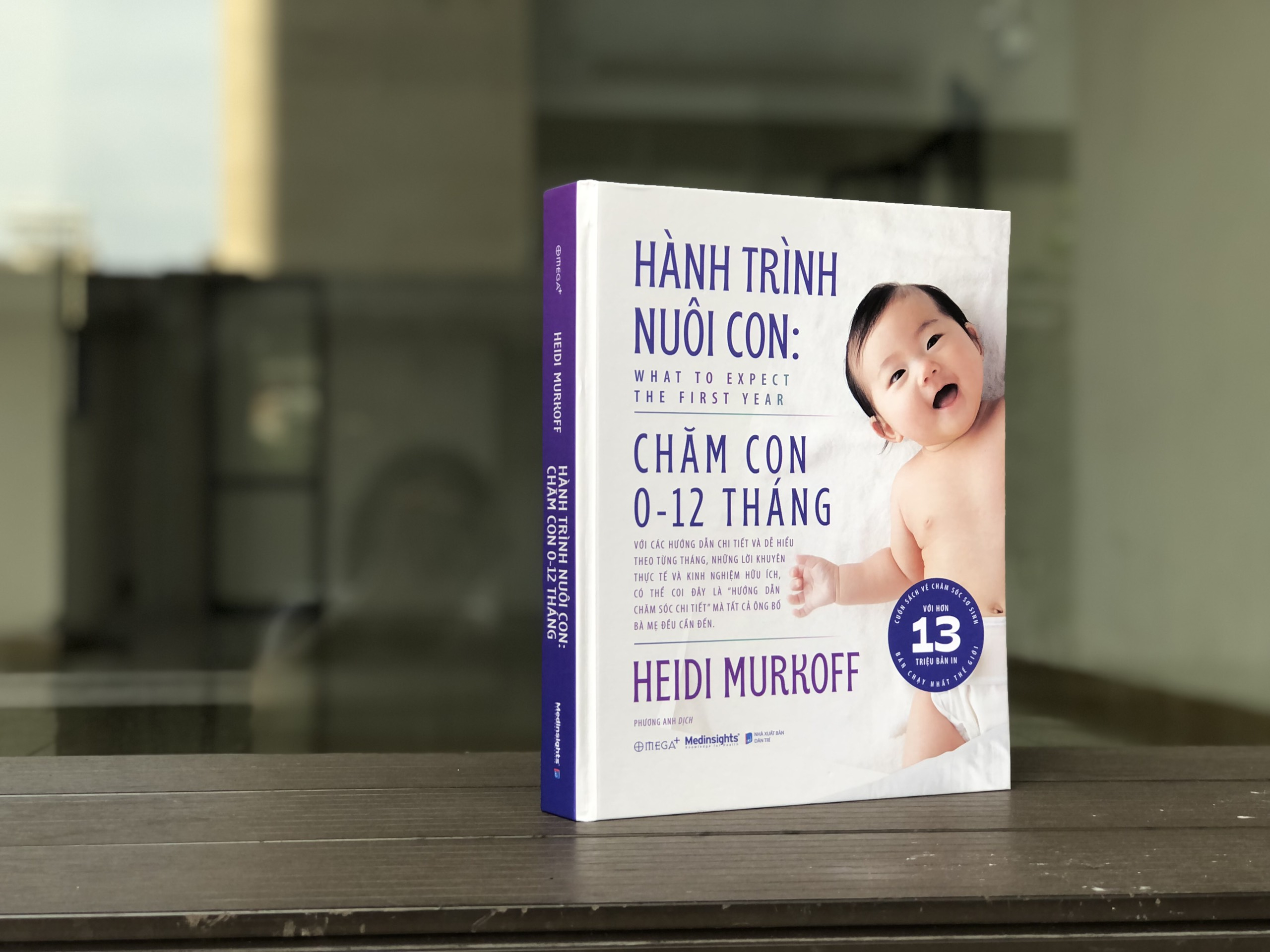 hành trình nuôi con - chăm con 0-12 tháng - what to expect - the first year - bìa cứng - Ảnh 3