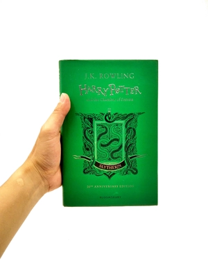 harry potter and the chamber of secrets – slytherin edition (hardback) - Ảnh 7