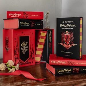 harry potter gryffindor house edition hardback box set - Ảnh 7