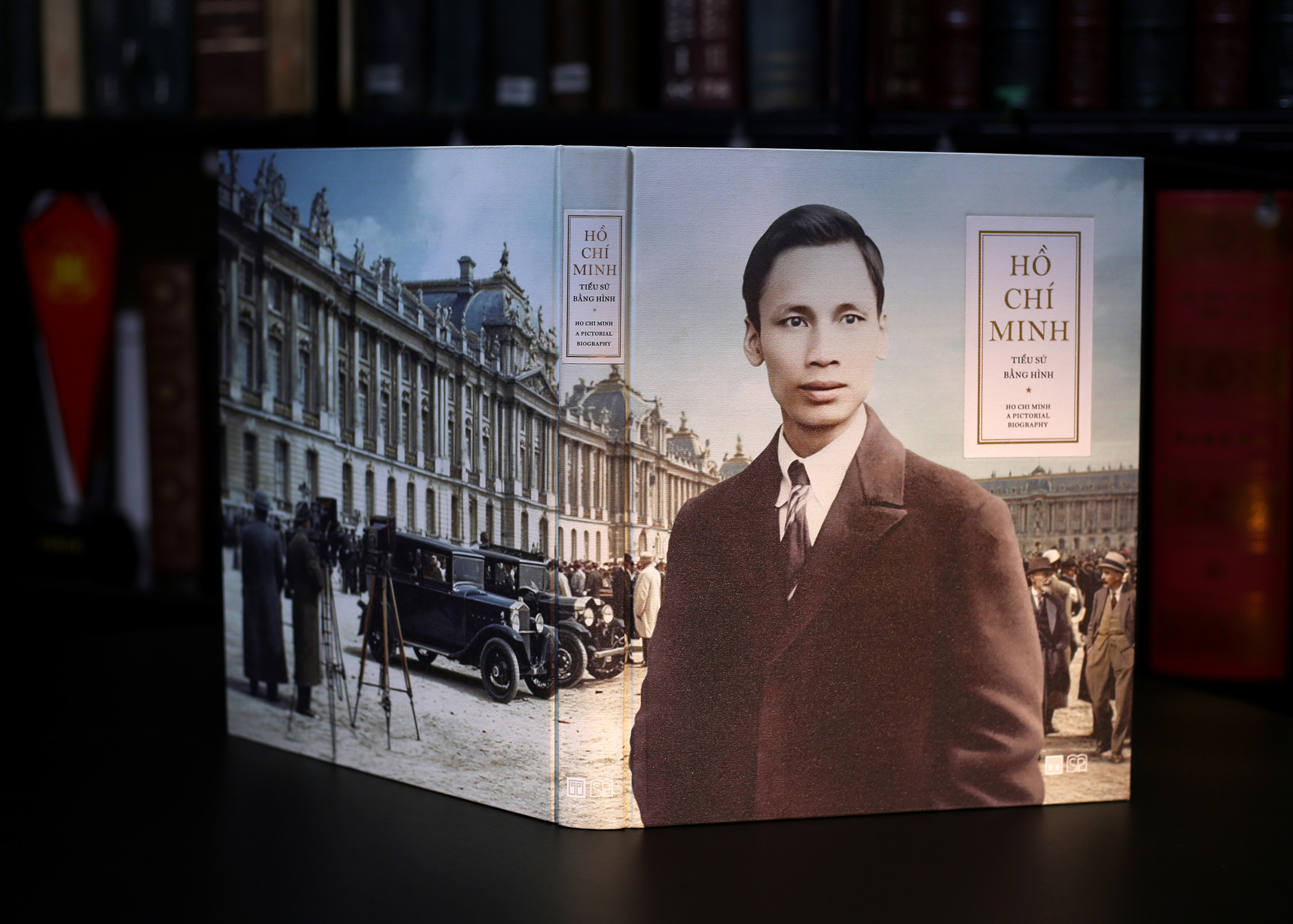 Hồ Chí Minh - Tiểu Sử Bằng Hình - Ấn Bản Giới Hạn - Bìa Vải - Ảnh 9