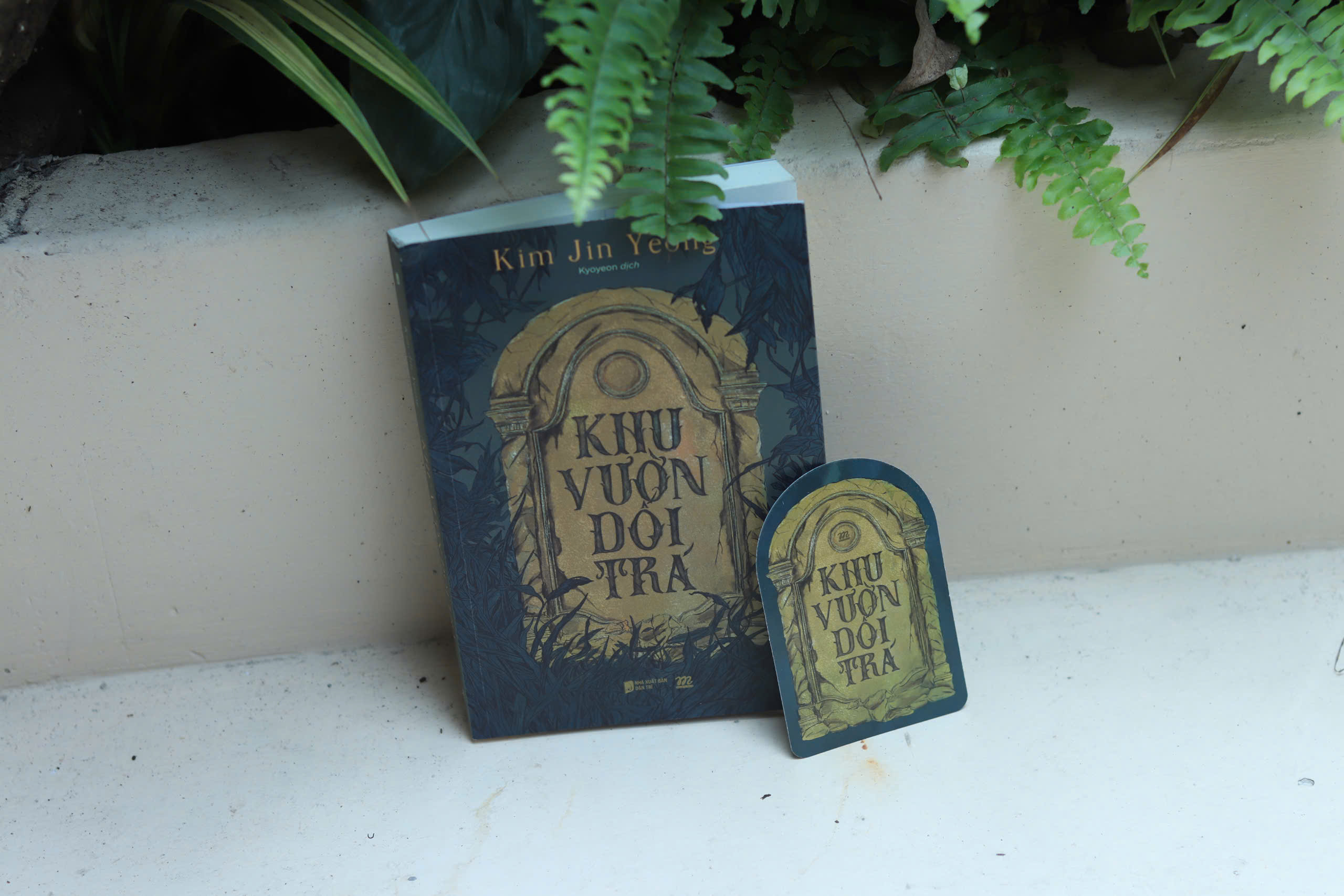 Khu Vườn Dối Trá - Ảnh 5