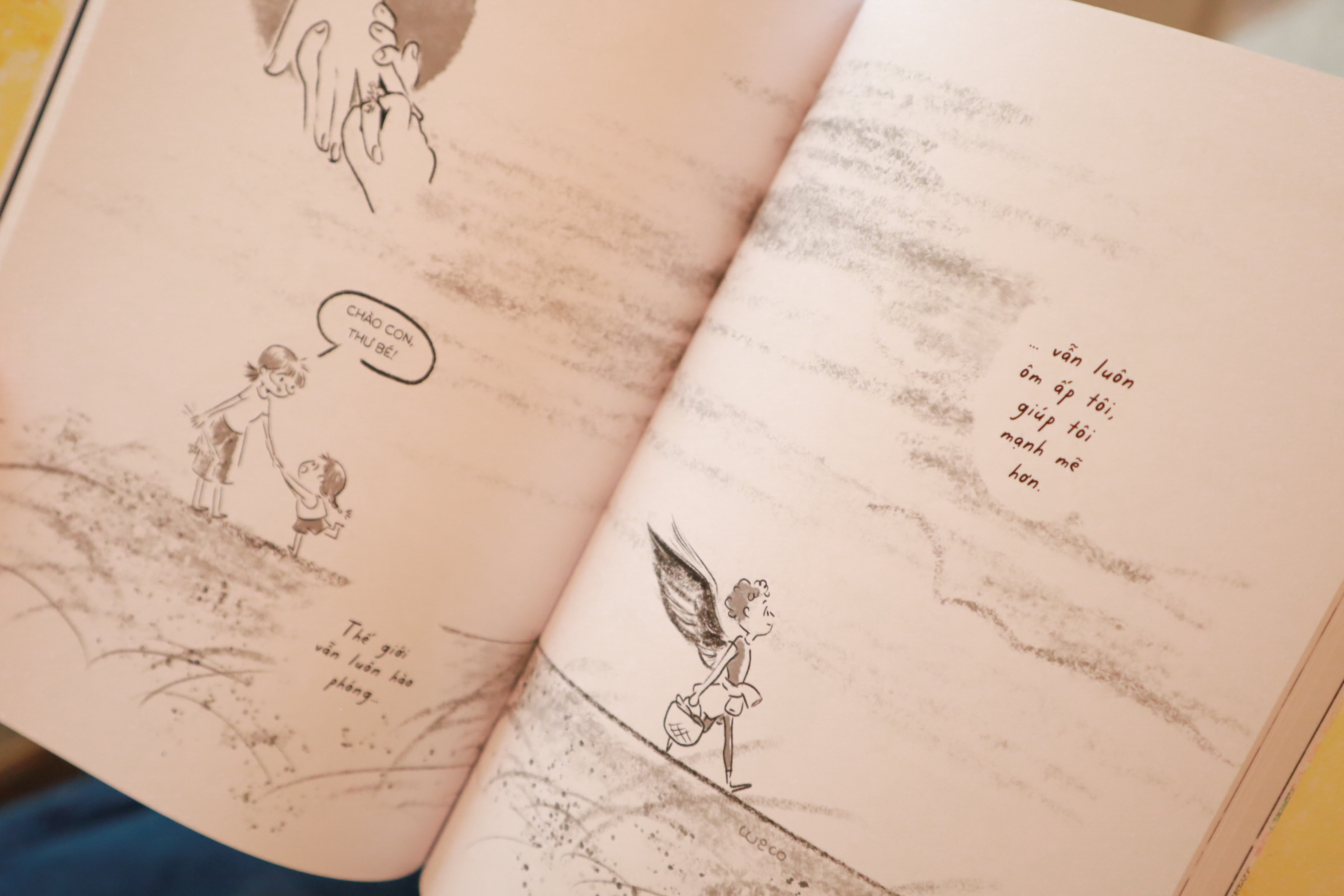 La Vie Est Belle - Cuộc Đời Vẫn Đẹp Sao - Bìa Cứng - Ảnh 13