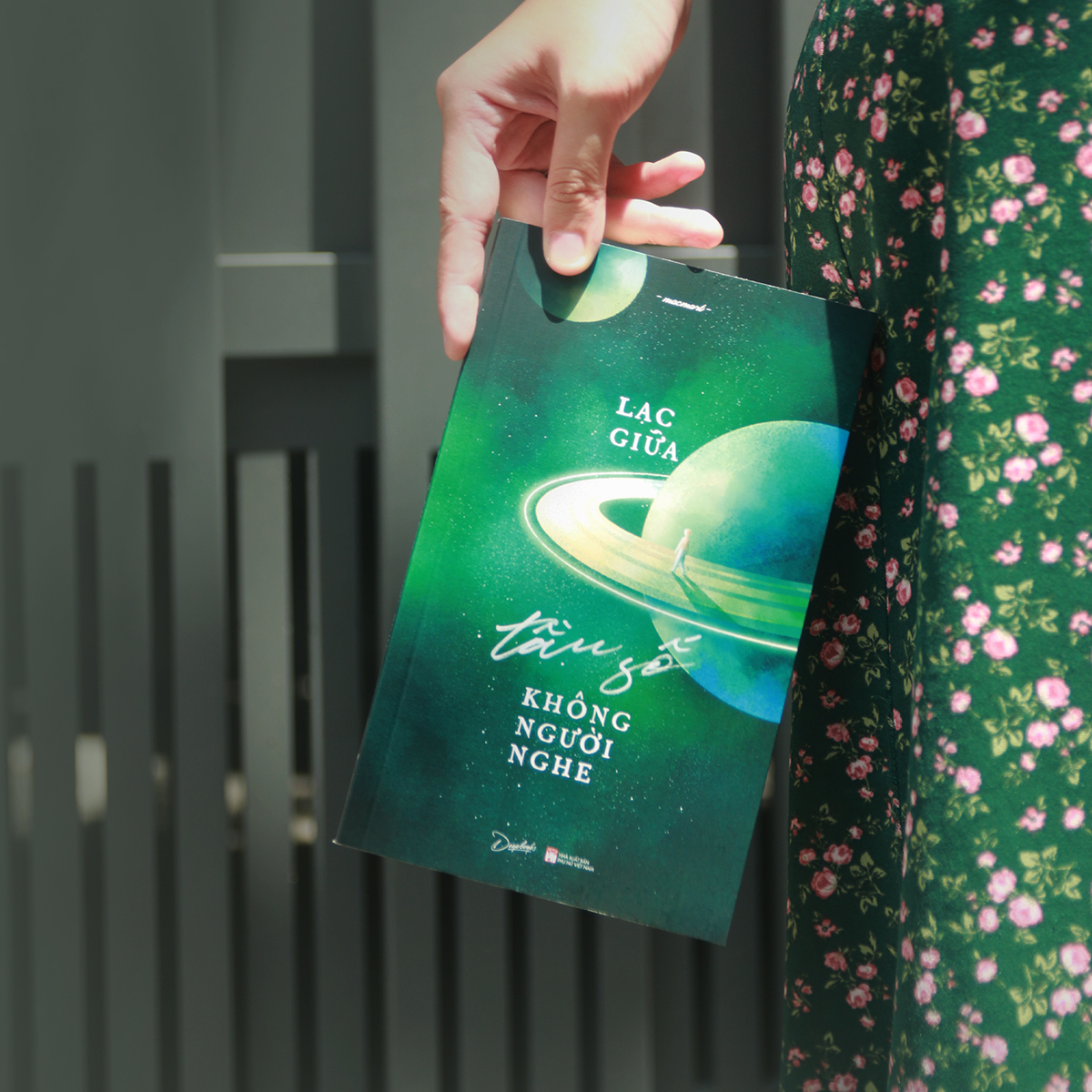 lạc giữa tần số không người nghe - Ảnh 4