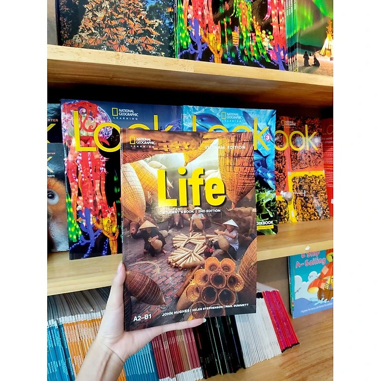 life bre a2-b1 - student's book with code spark (2nd edition) - Ảnh 8