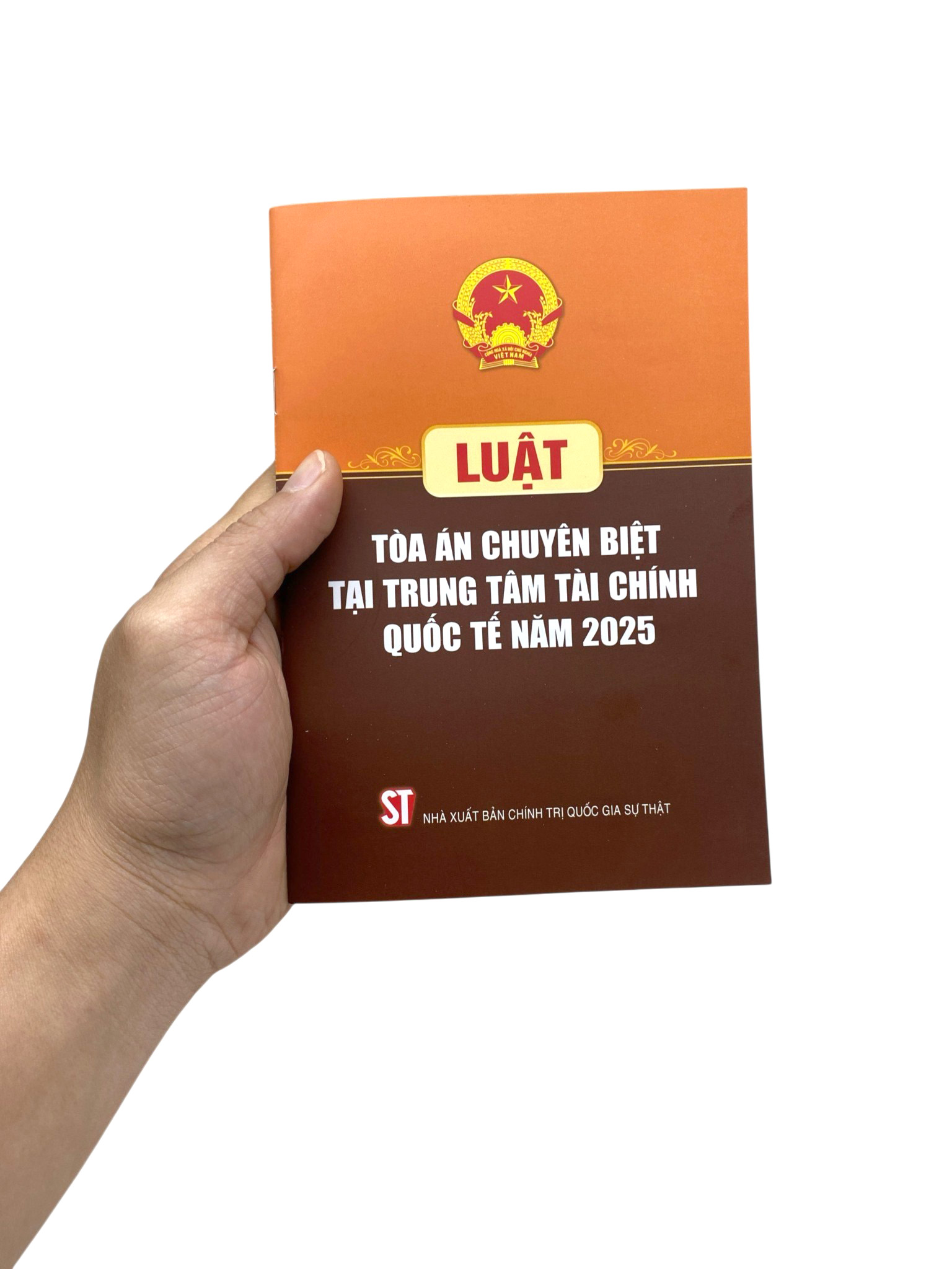 Luật Tòa Án Chuyên Biệt Tại Trung Tâm Tài Chính Quốc Tế Năm 2025 - Ảnh 7