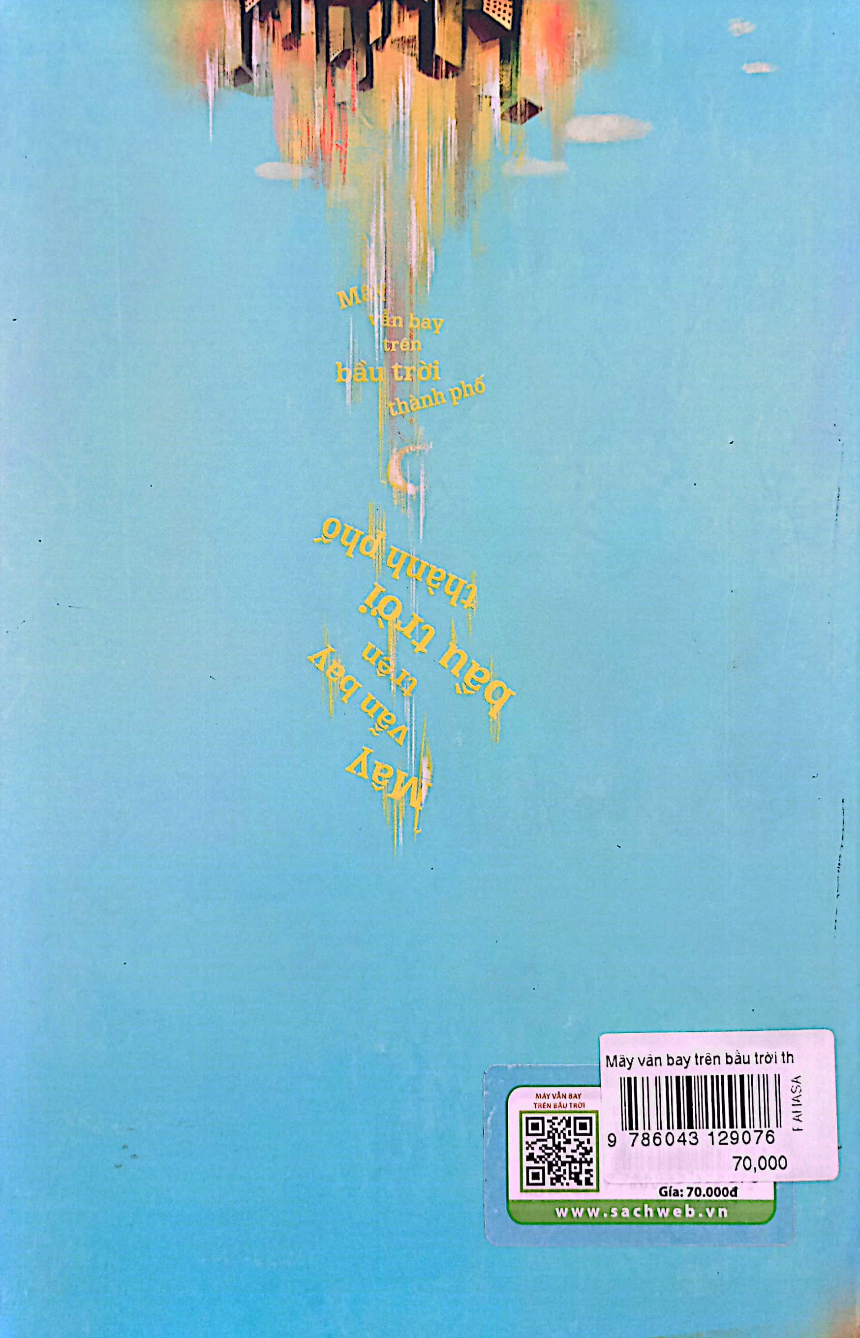 mây vẫn bay trên bầu trời thành phố - Ảnh 6