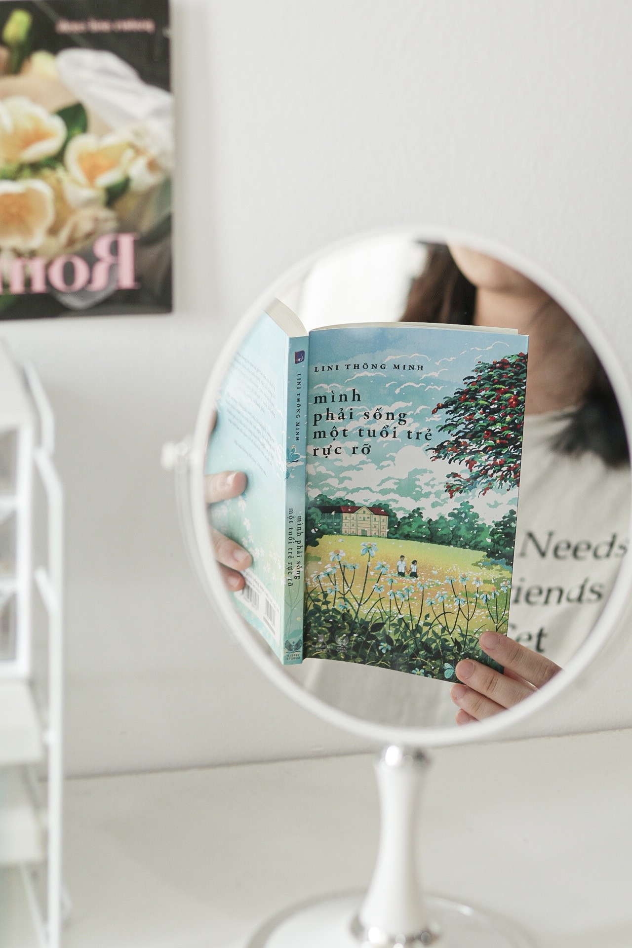 mình phải sống một tuổi trẻ rực rỡ - tặng kèm bookmark bế hình + postcard bồi cứng - Ảnh 4