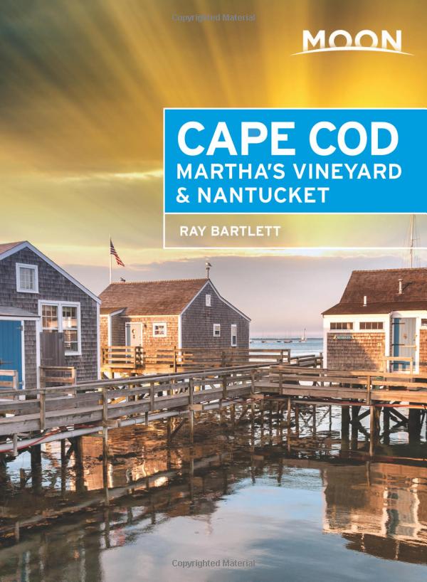 moon cape cod, martha's vineyard & nantucket (fifth edition) (travel guide) - Ảnh 2