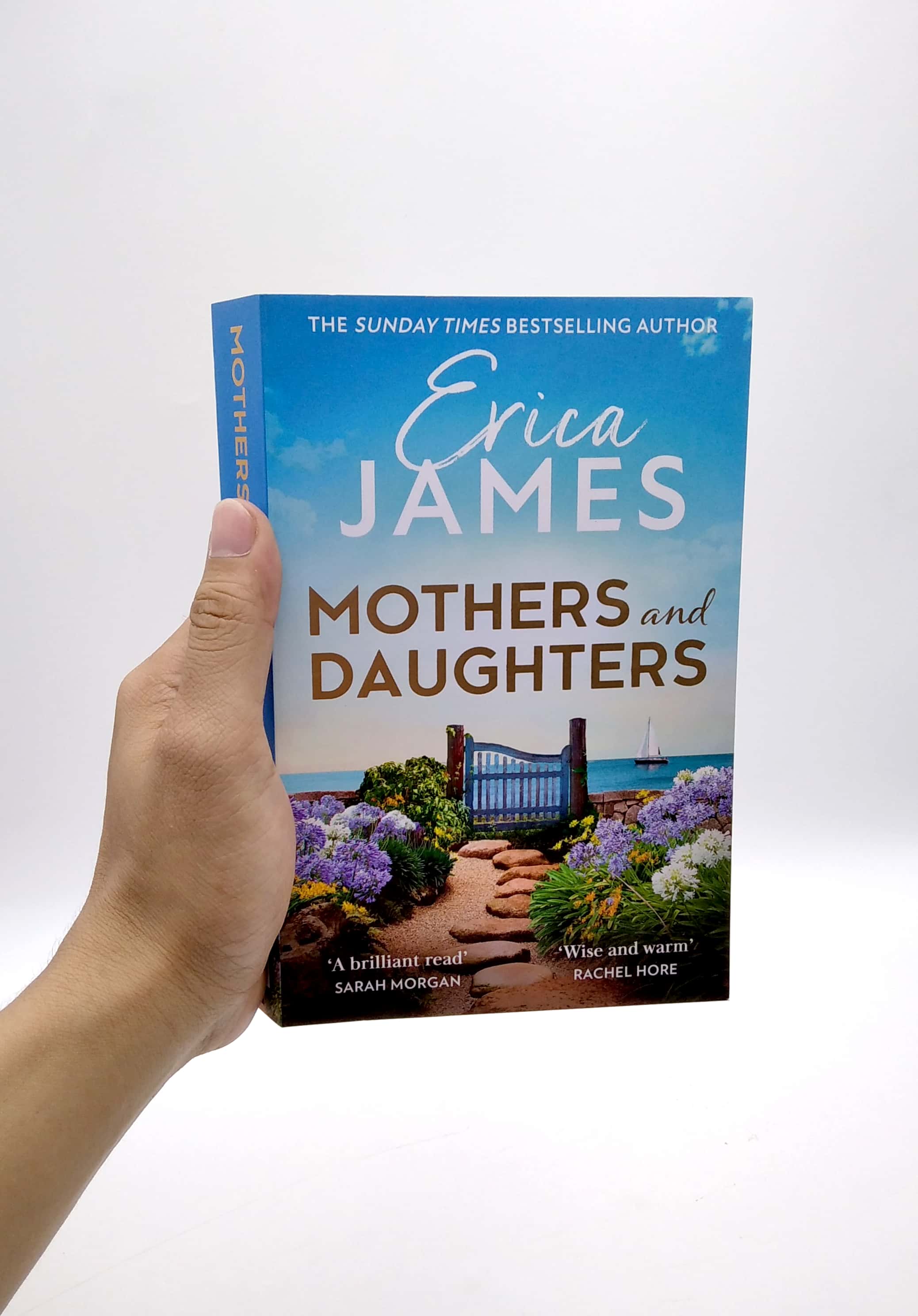 mothers and daughters - Ảnh 7