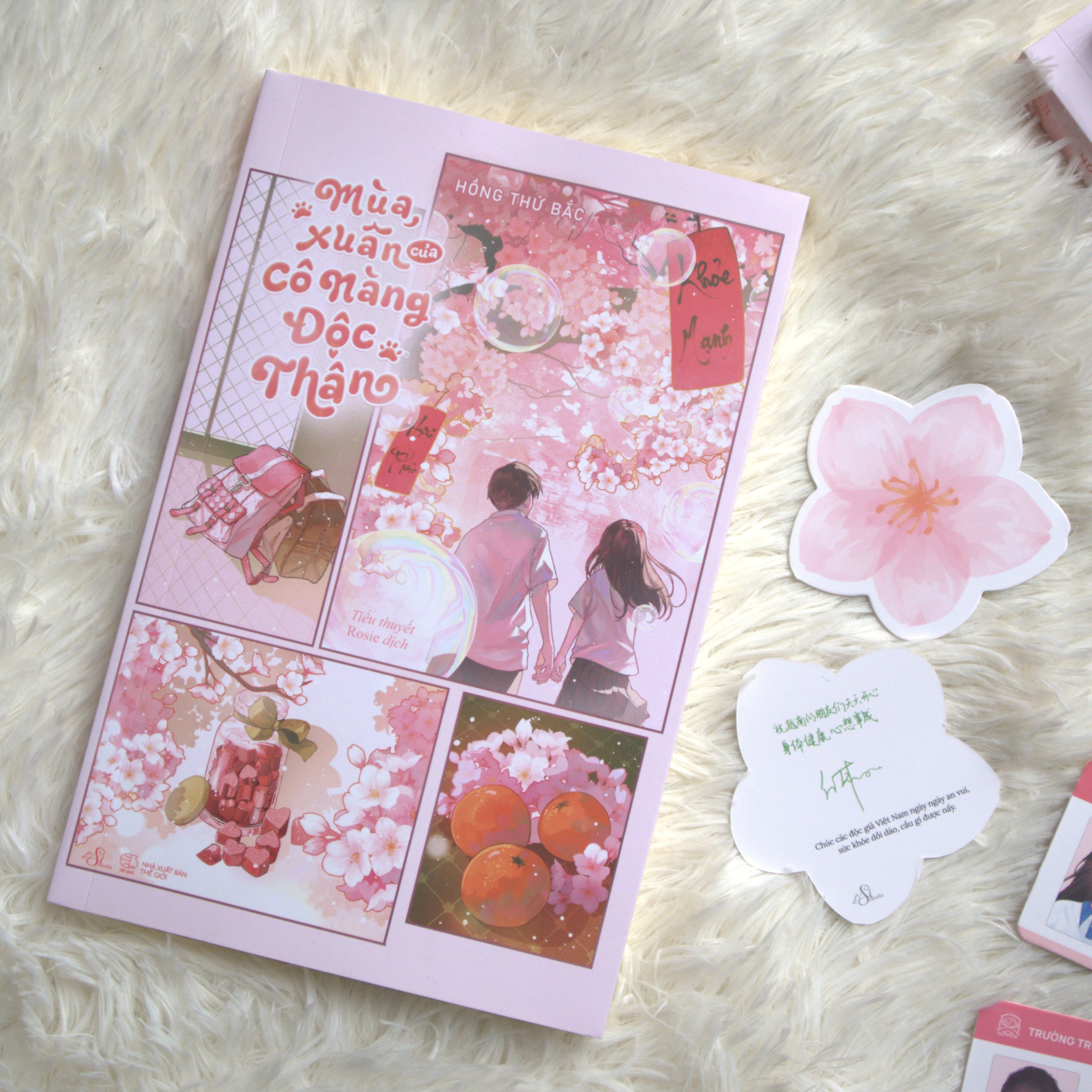 Mùa Xuân Của Cô Nàng Độc Thân - Bản Đặc Biệt - Tặng Kèm 1 Bookmark Bồi Cứng Có Chữ Ký Tác Giả + 2 Thẻ Học Sinh Bồi Cứng Art Độc Quyền + Dây Móc Điện Thoại - Ảnh 8