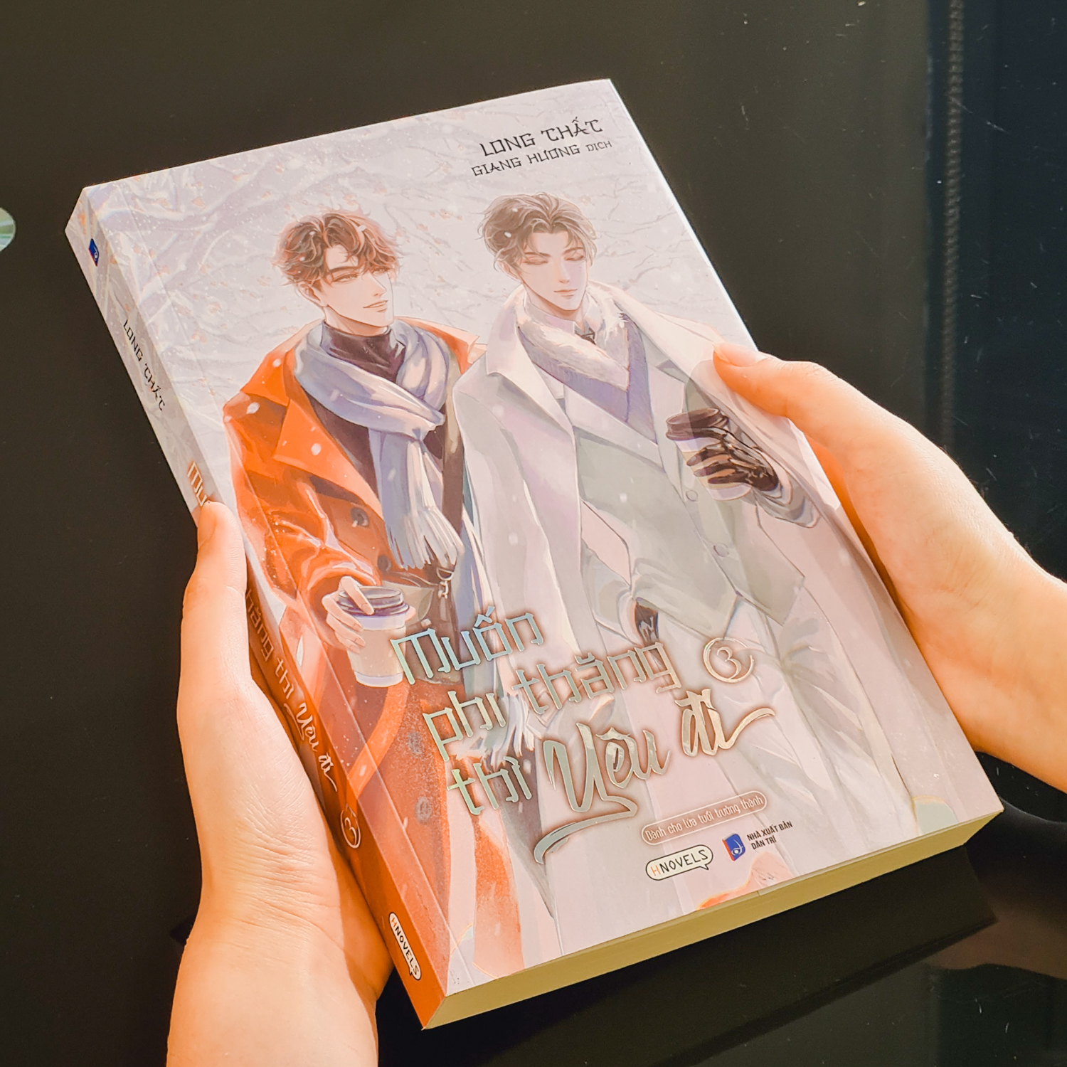 muốn phi thăng thì yêu đi - tập 3 - tặng kèm bookmark tròn + postcard bồi cứng - Ảnh 6