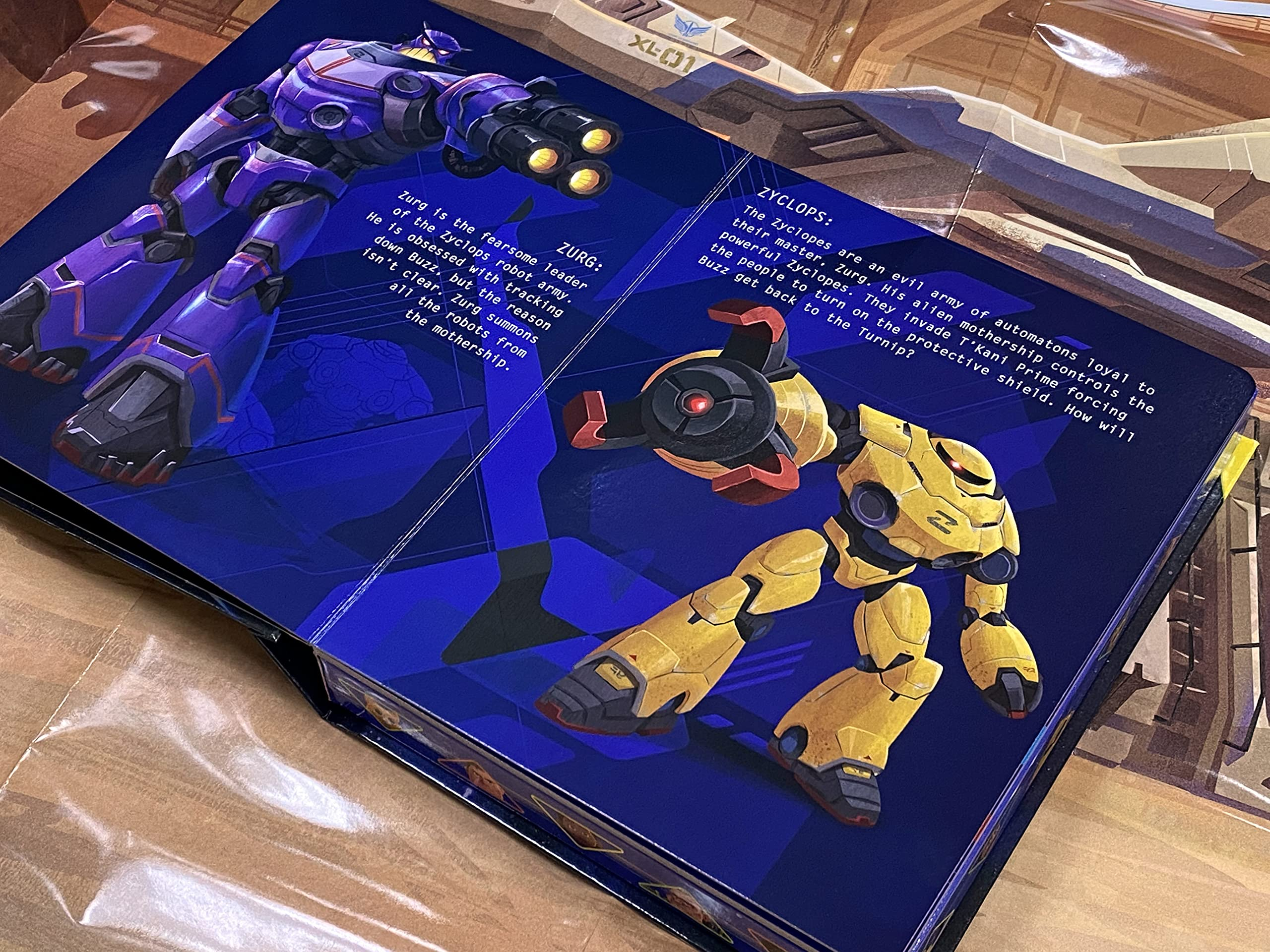my busy books: disney pixar lightyear - Ảnh 2