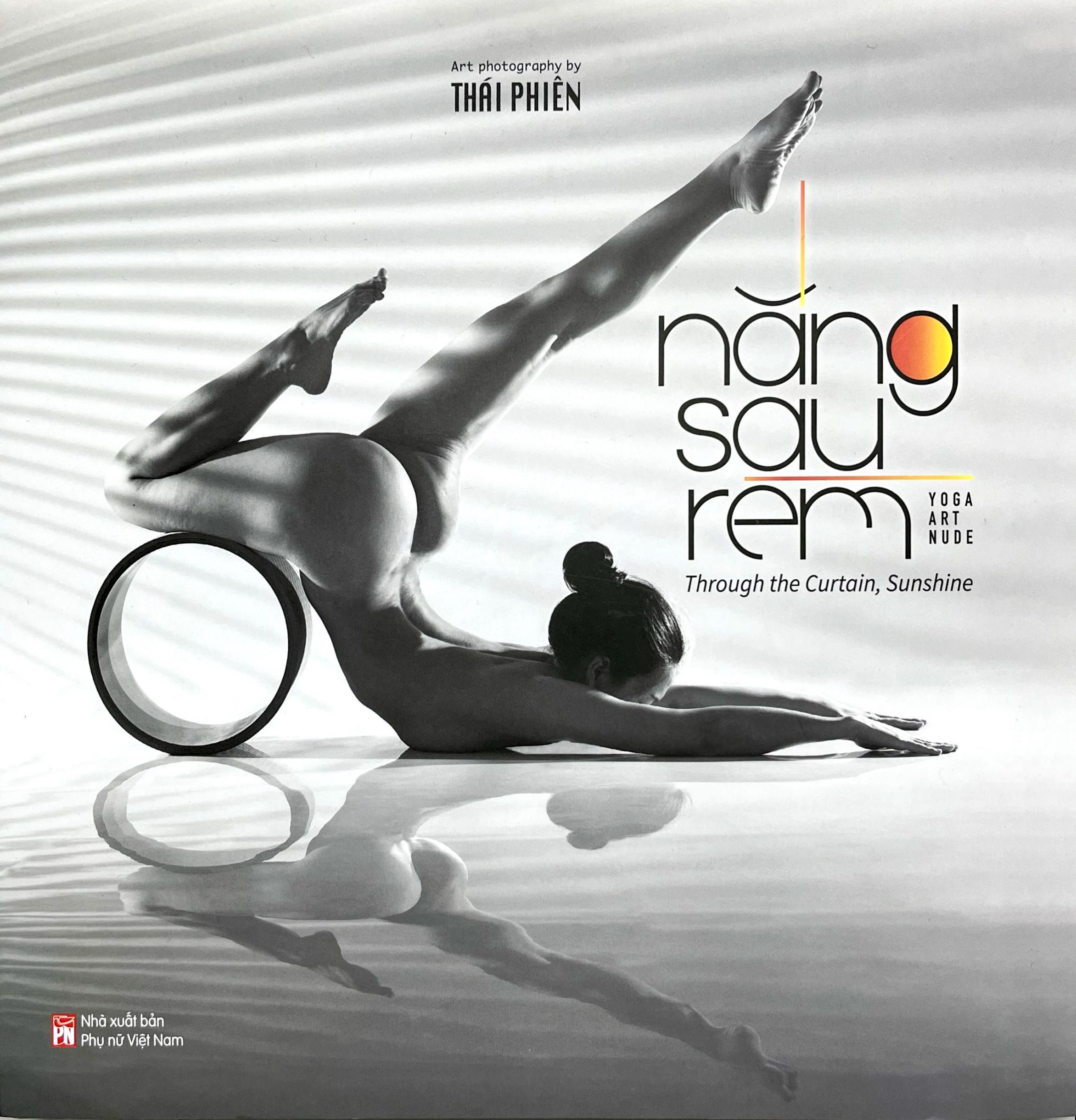 Nắng Sau Rèm - Through The Curtain, Sunshine - Bìa Cứng - Ảnh 3