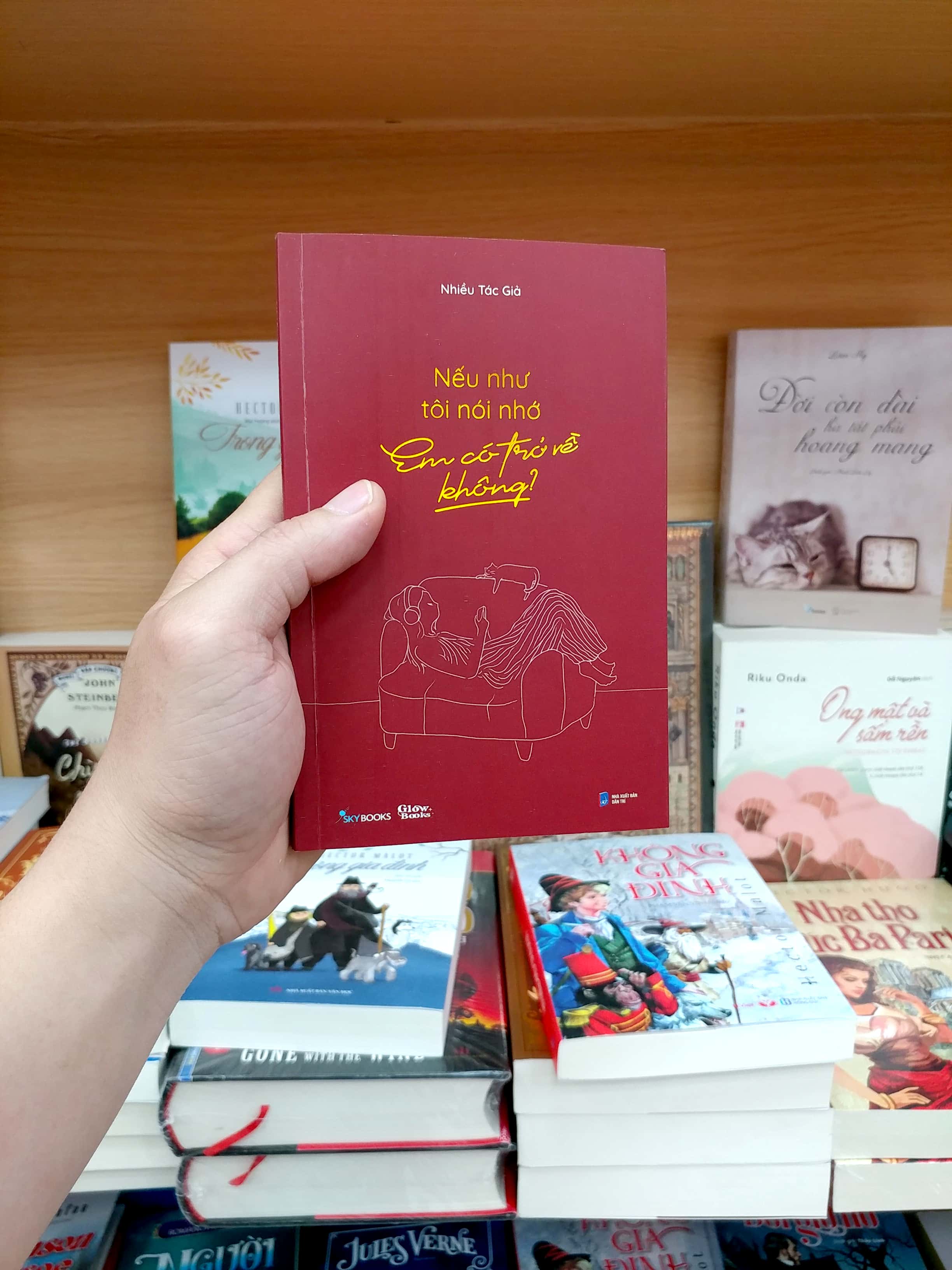 nếu như tôi nói nhớ, em có trở về không? - tặng kèm bookmark + postcard - Ảnh 13