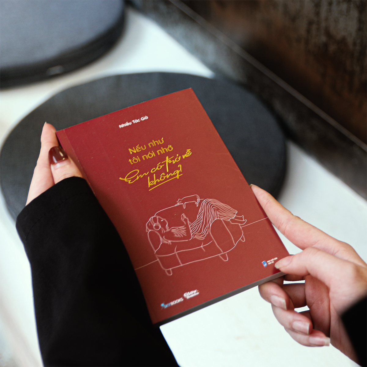 nếu như tôi nói nhớ, em có trở về không? - tặng kèm bookmark + postcard - Ảnh 5