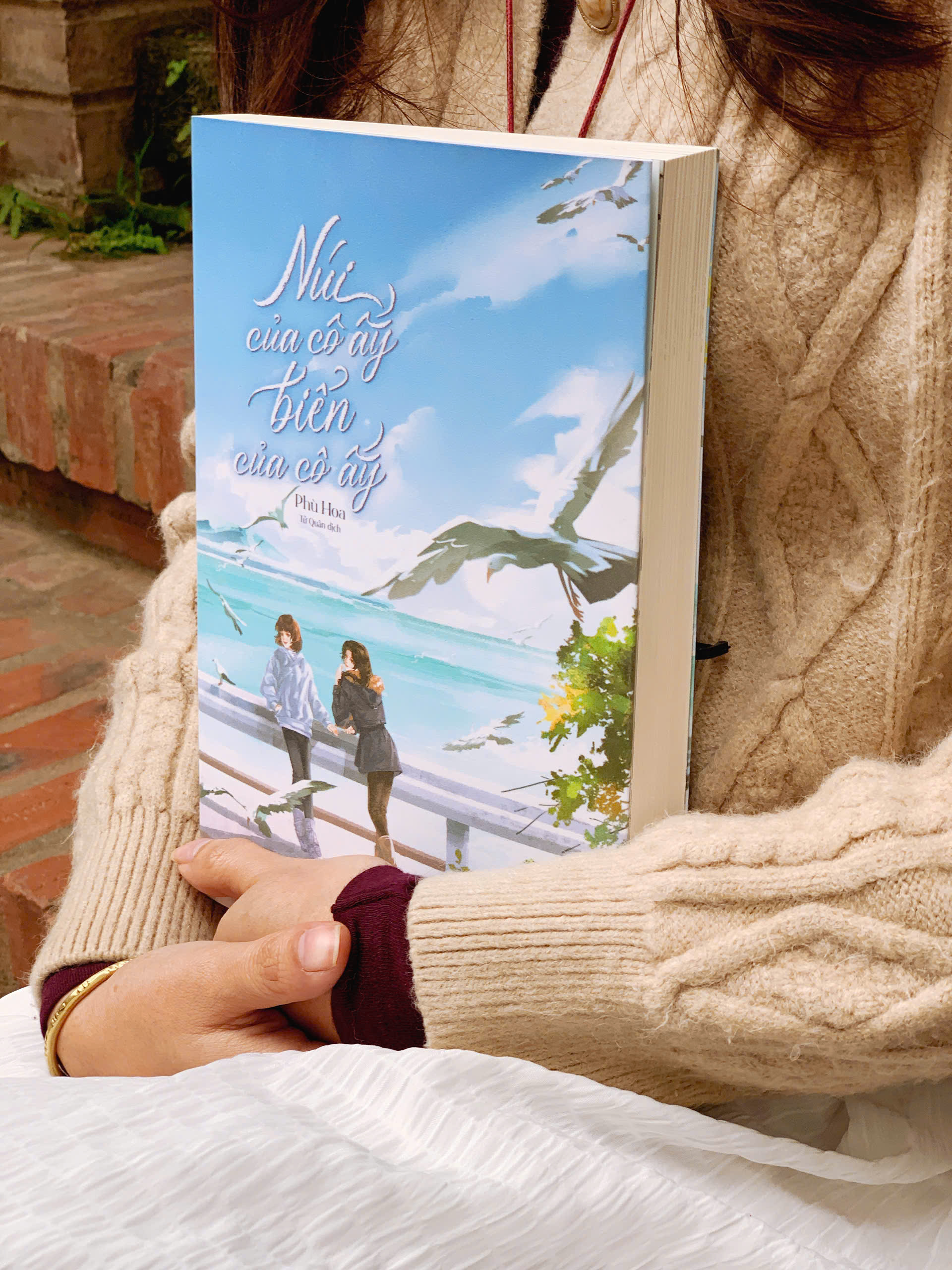 Núi Của Cô Ấy, Biển Của Cô Ấy (Tái Bản 2026) - Tặng Kèm Bookmark - Ảnh 4