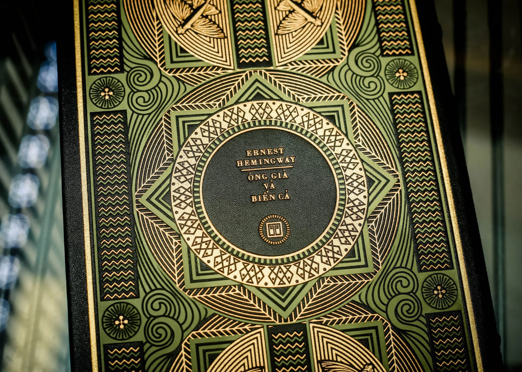 ông già và biển cả - ấn bản giới hạn - bìa da microfiber - Ảnh 12