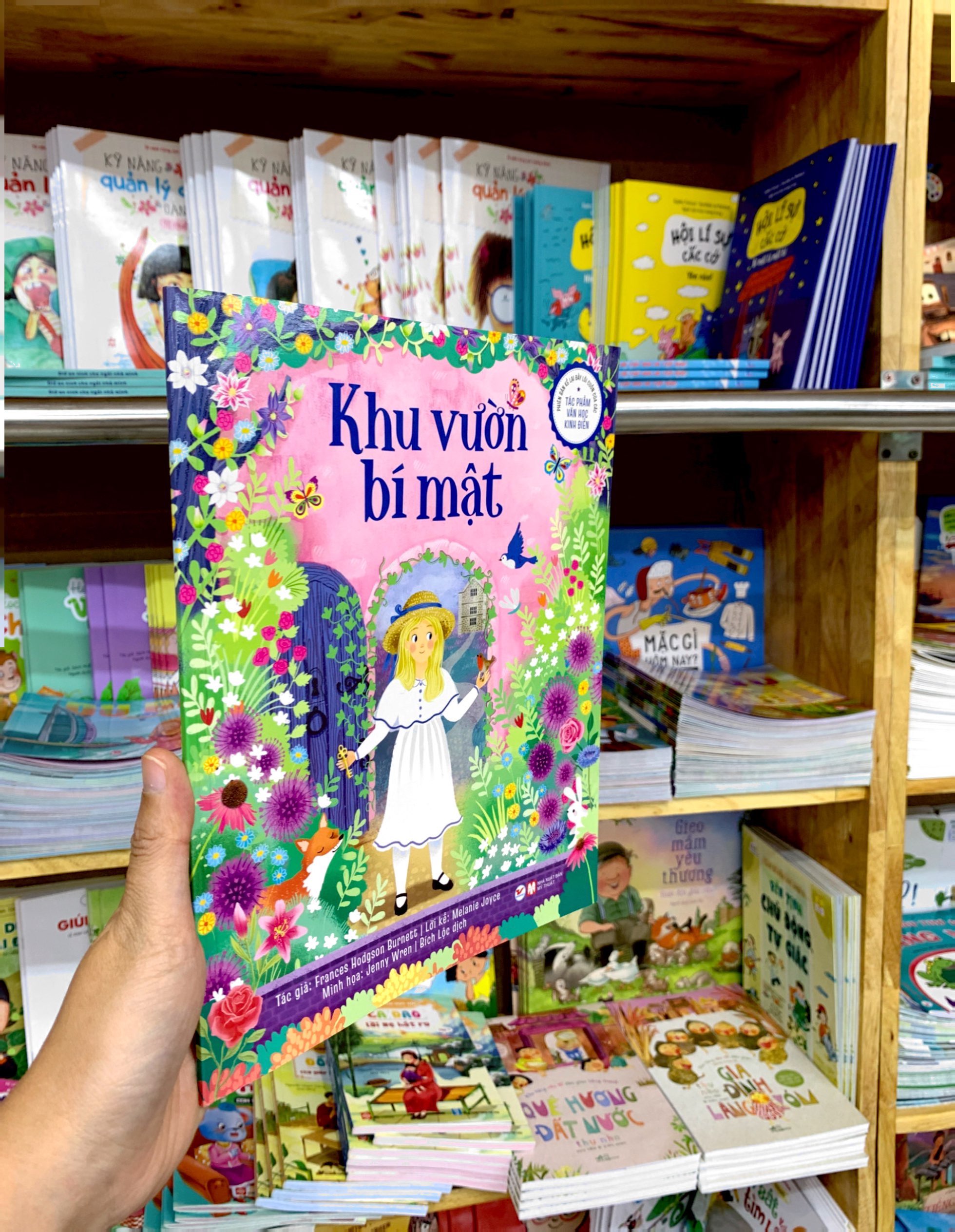 phiên bản kể lại đầy lôi cuốn của tác phẩm văn học kinh điển - khu vườn bí mật - Ảnh 8