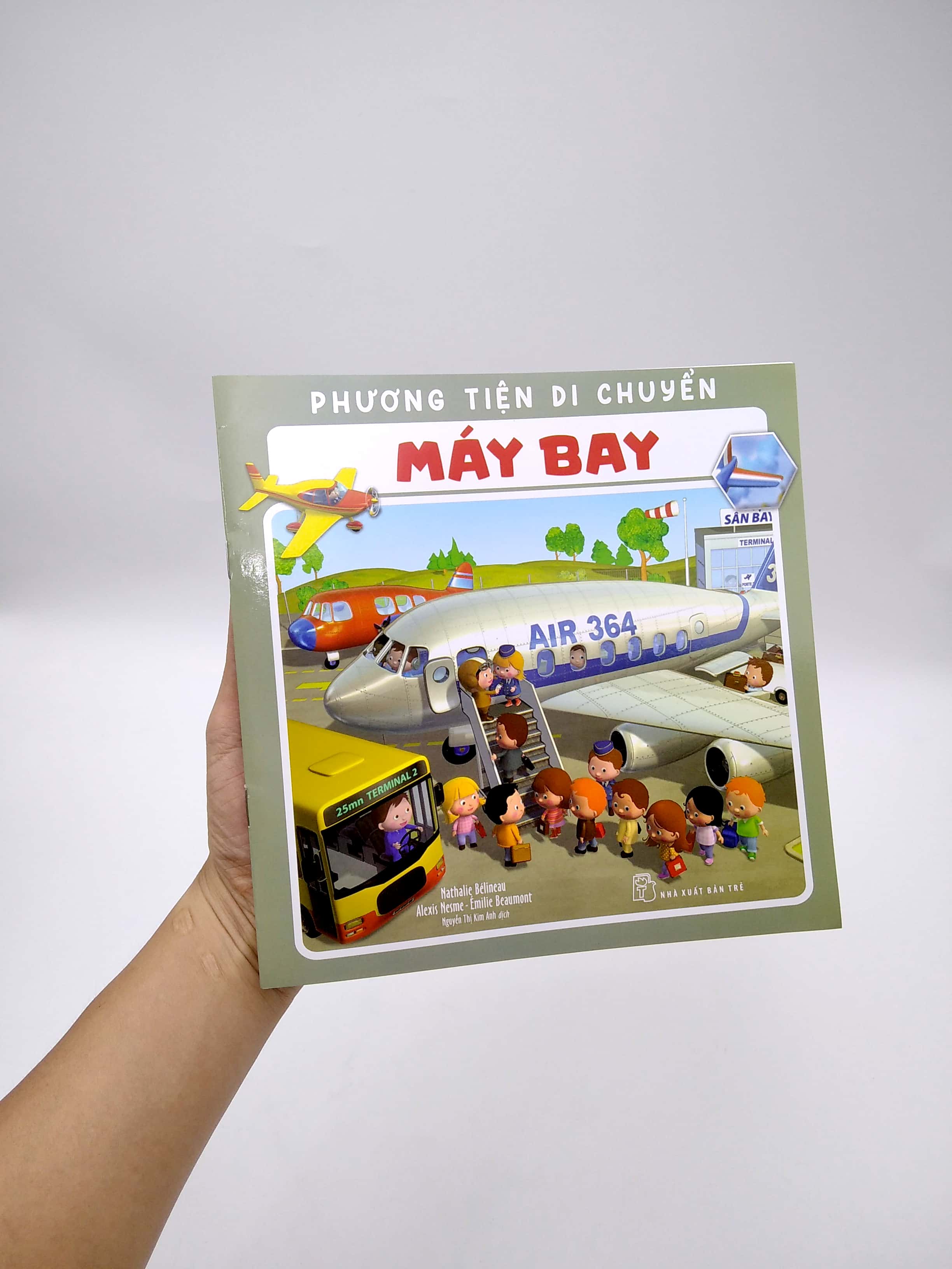 phương tiện di chuyển: máy bay - Ảnh 7