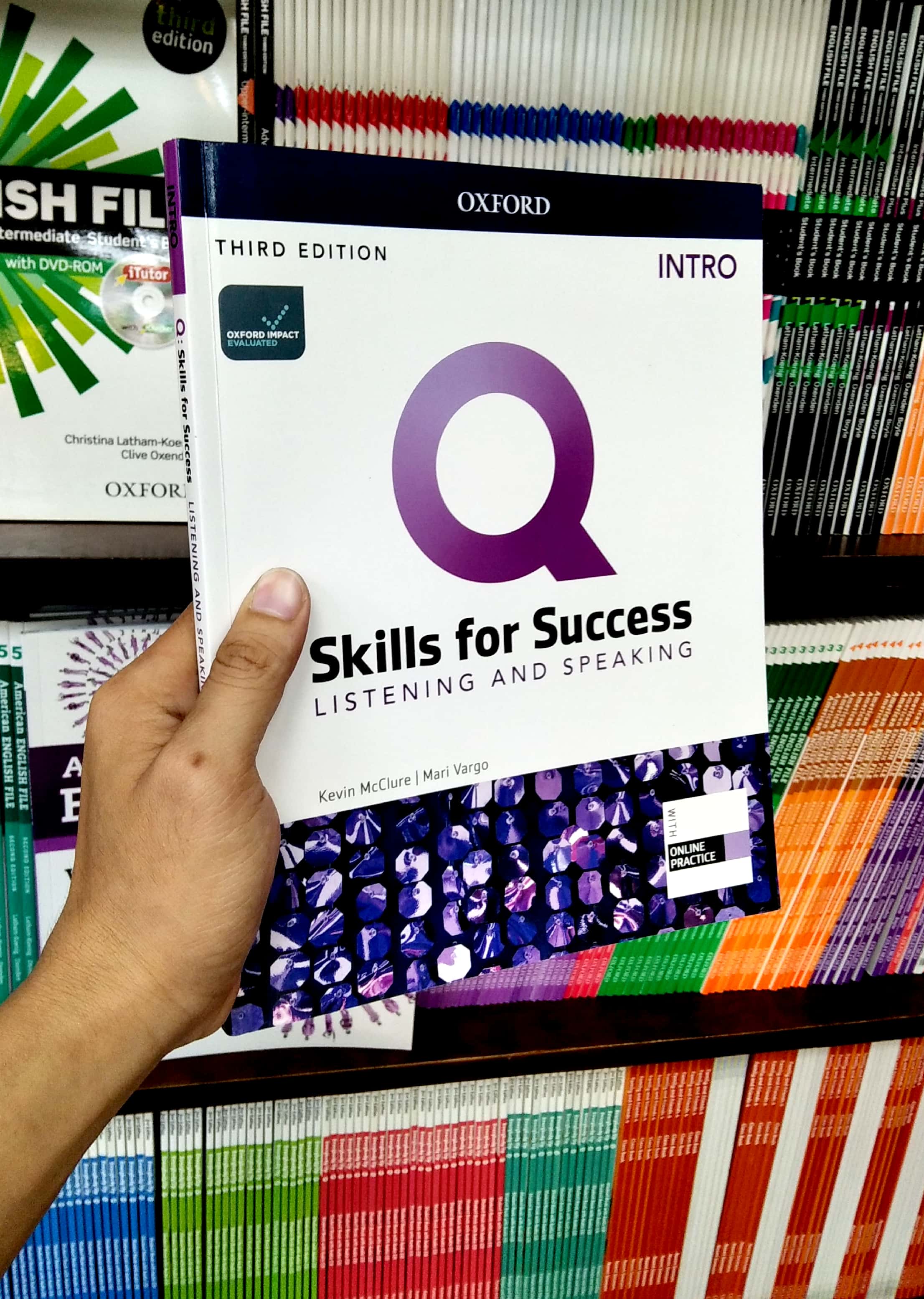 q: skills for success: intro level: listening and speaking student book with iq online practice - Ảnh 7