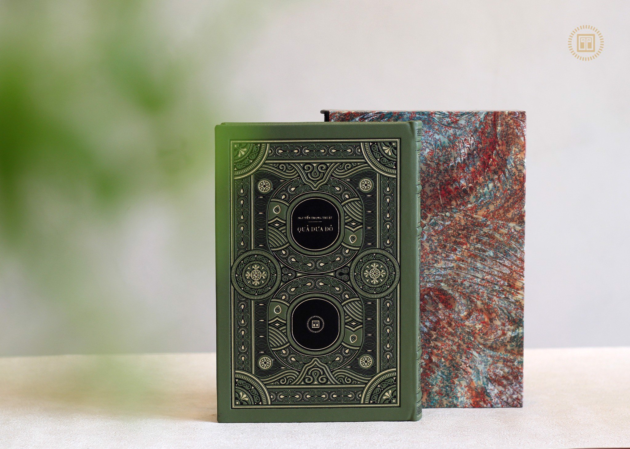 quả dưa đỏ - ấn bản giới hạn - bìa da - Ảnh 3