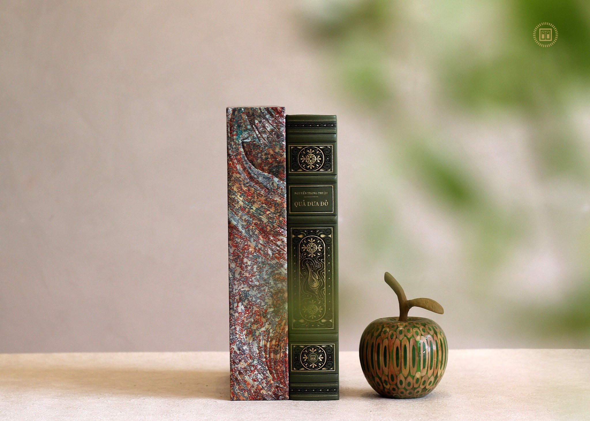 quả dưa đỏ - ấn bản giới hạn - bìa da - Ảnh 7