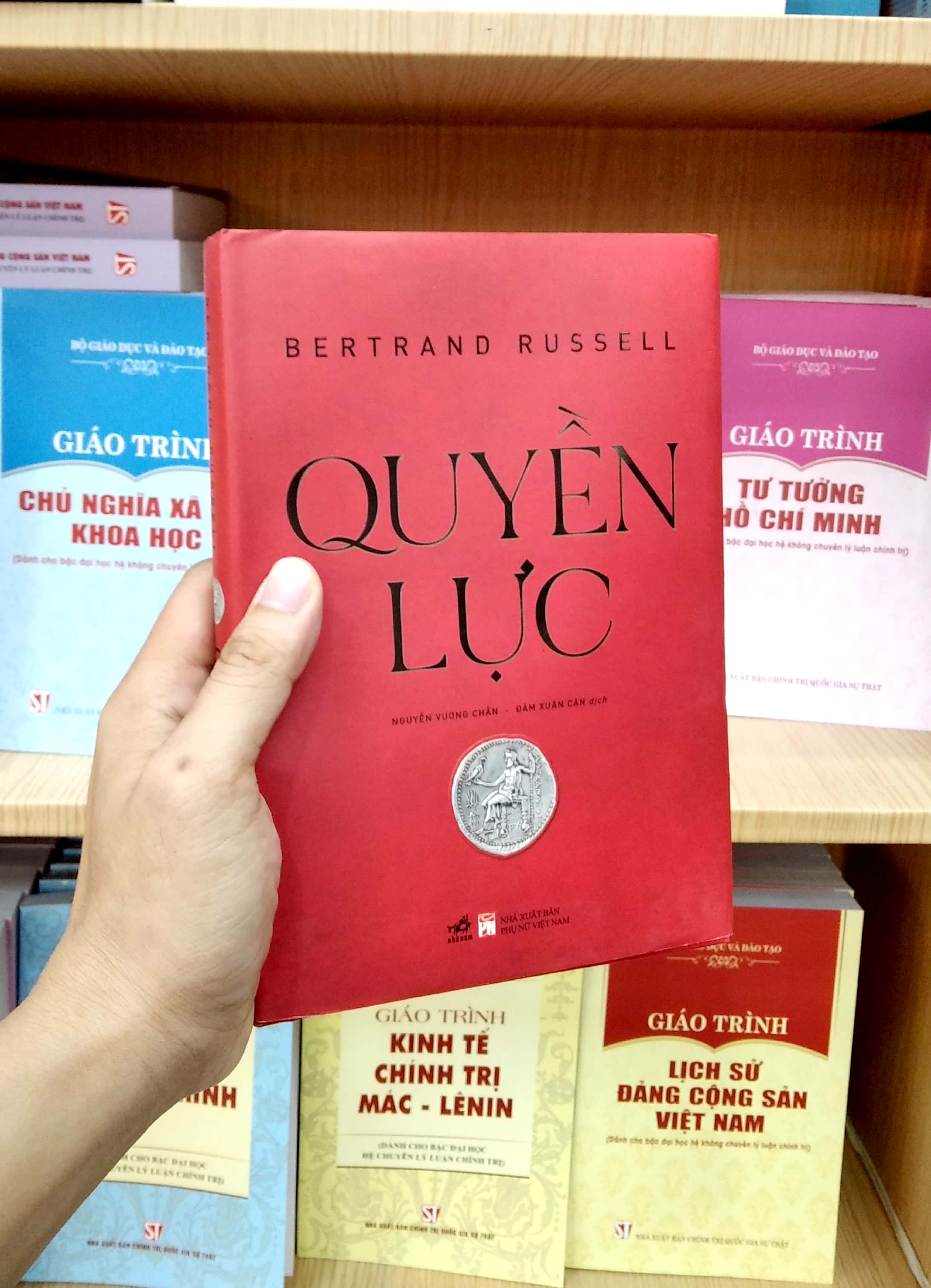 quyền lực - Ảnh 7