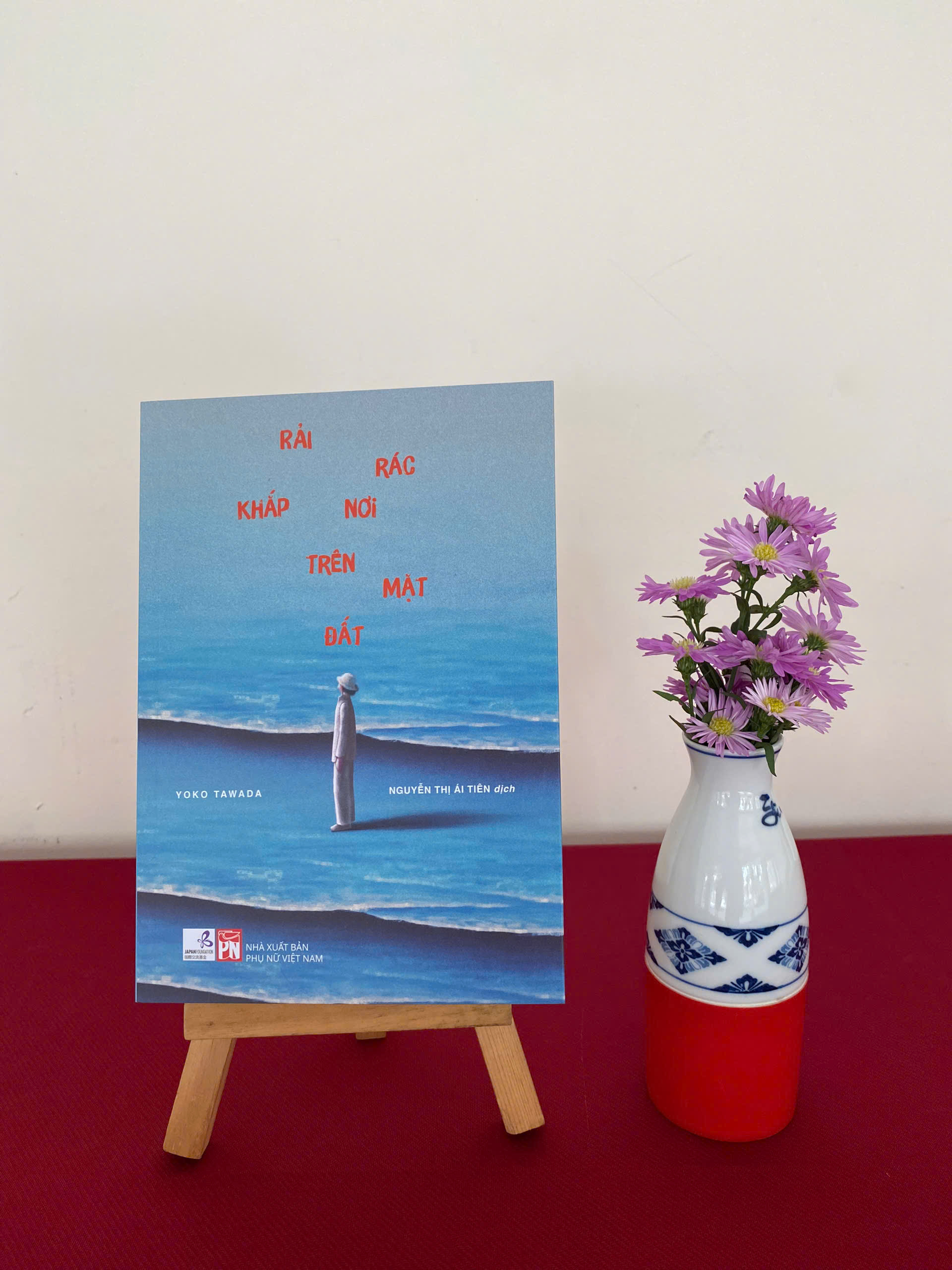 Rải Rác Khắp Nơi Trên Mặt Đất - Ảnh 3