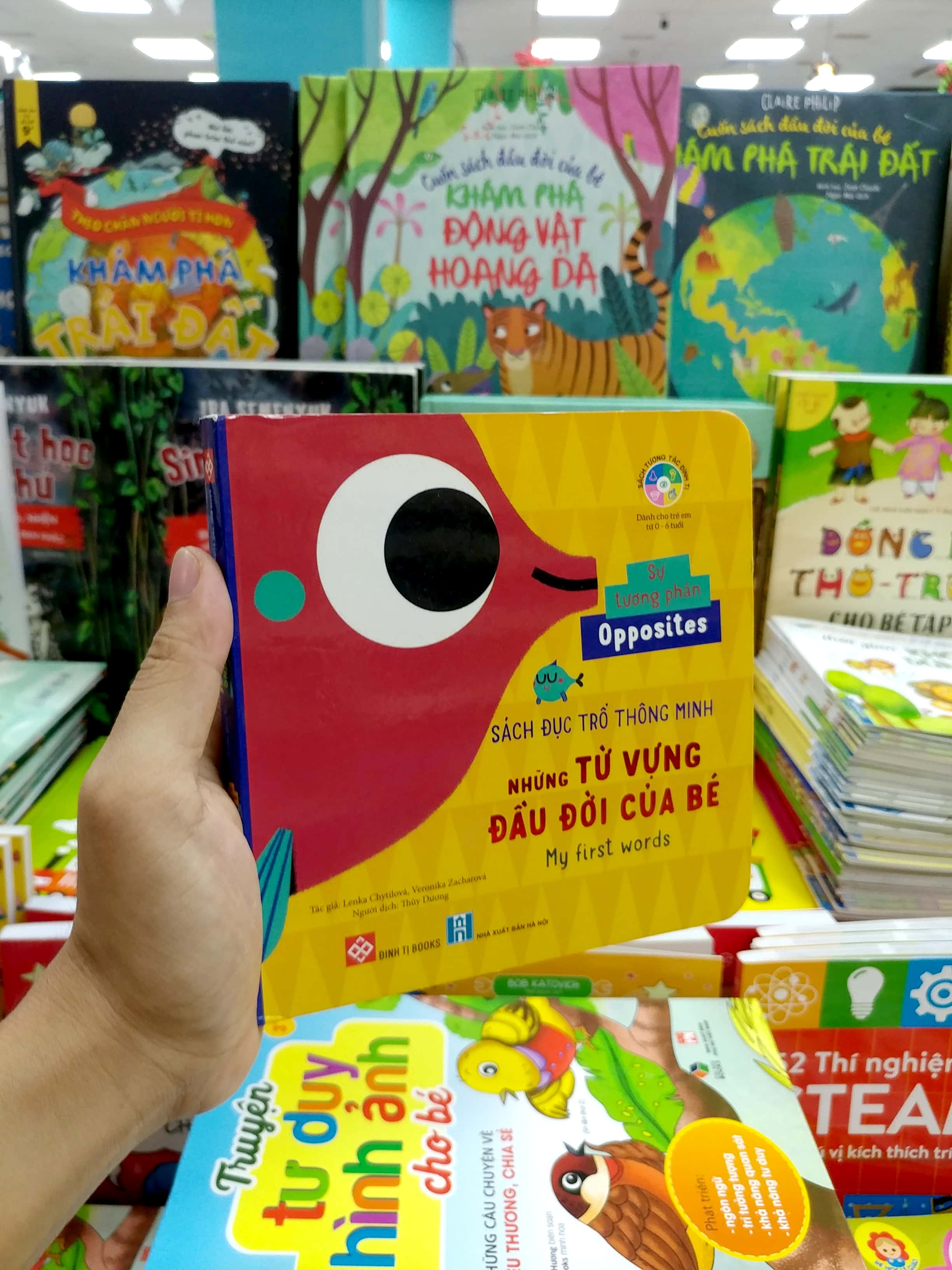 sách đục trổ thông minh - những từ vựng đầu đời của bé - my first words - sự tương phản - opposites - Ảnh 7