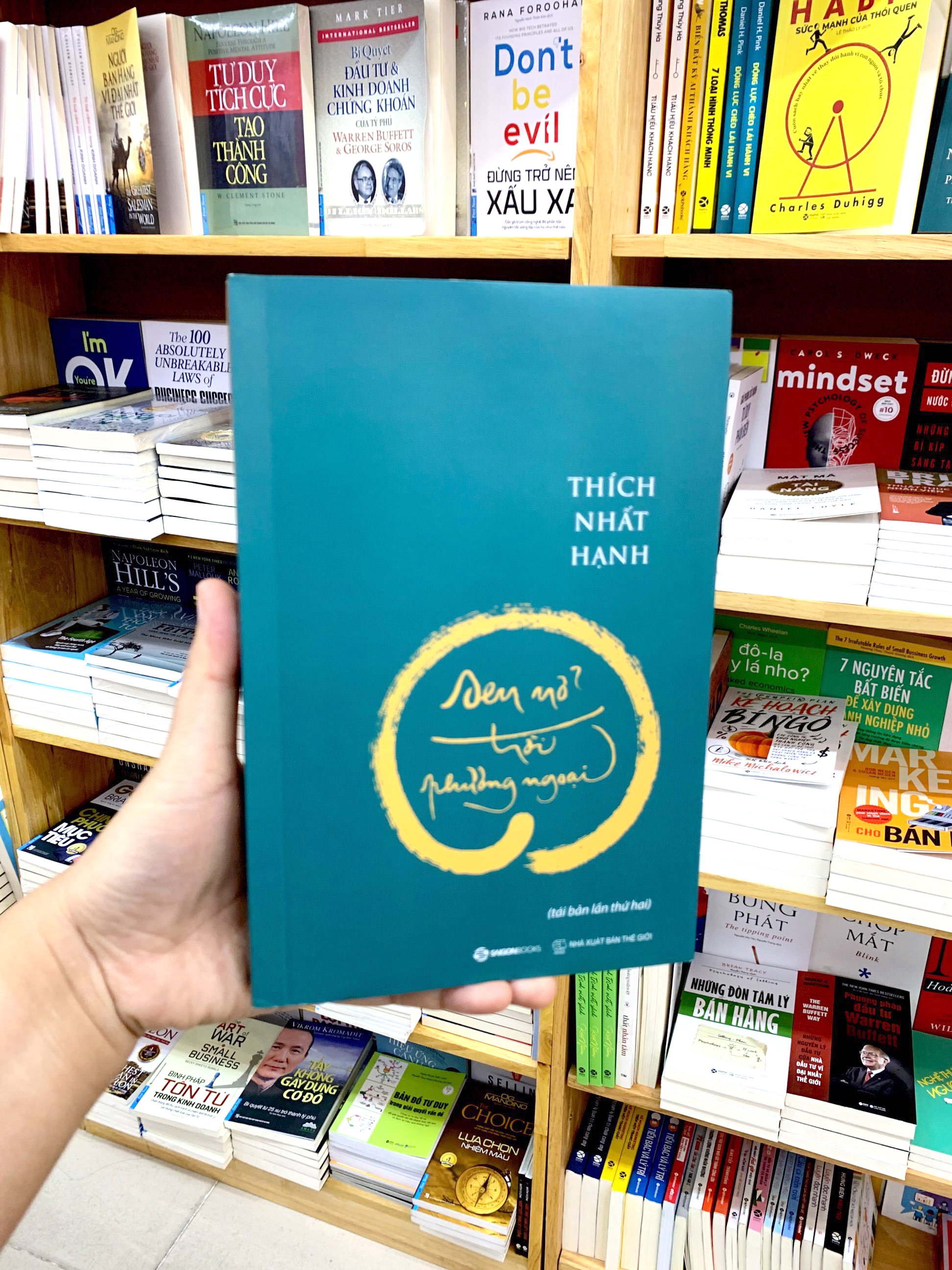 sen nở trời phương ngoại - Ảnh 9