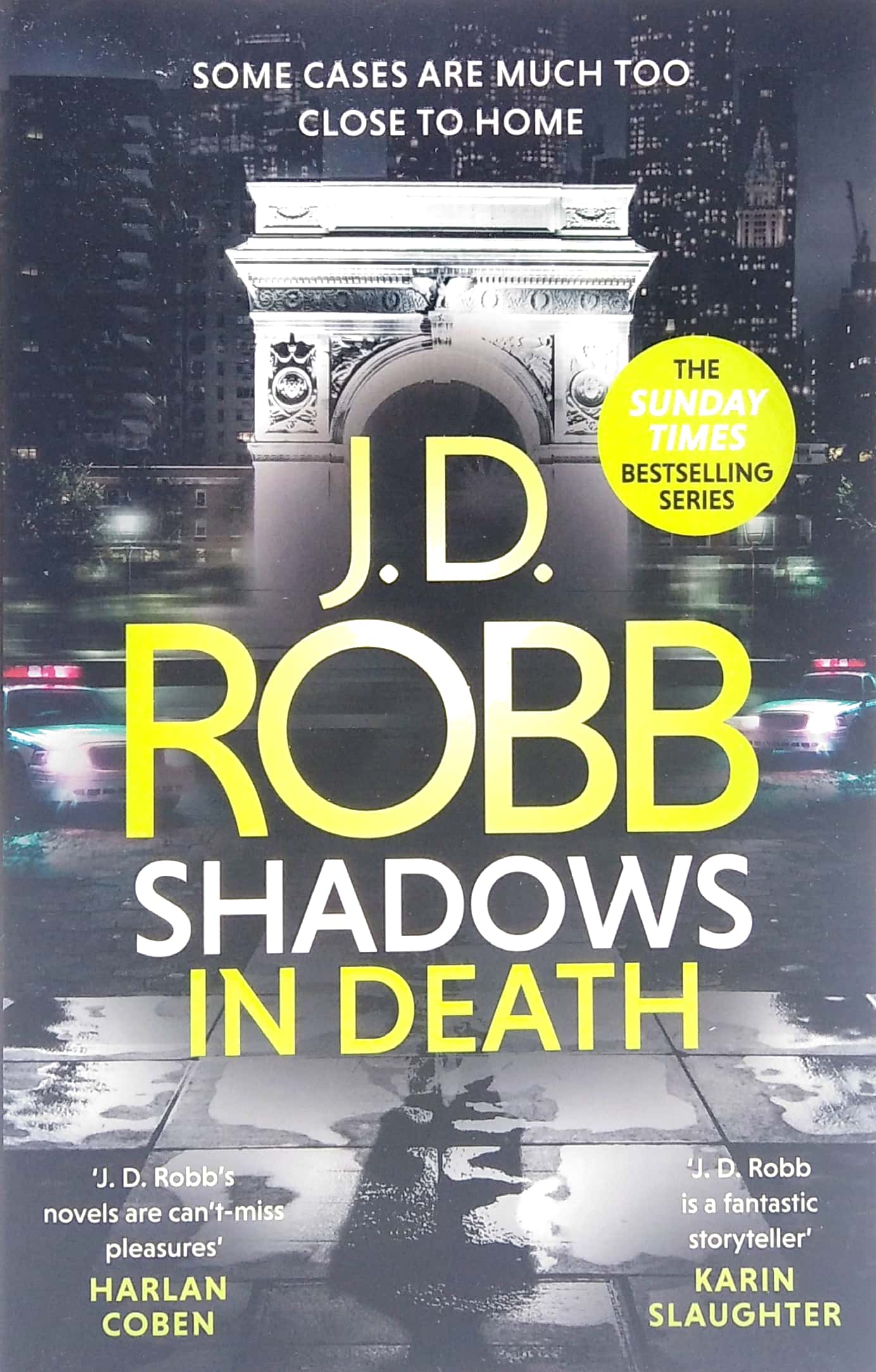 shadows in death: an eve dallas thriller (book 51) - Ảnh 2