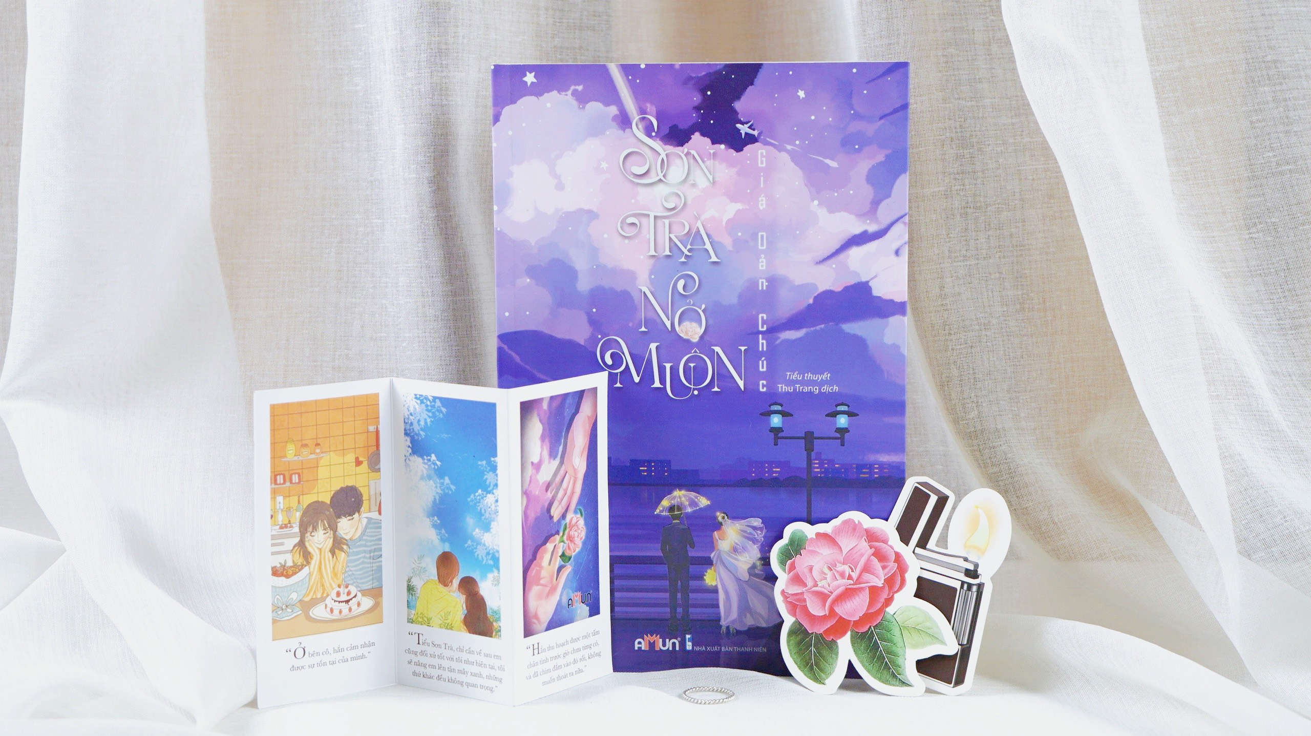 sơn trà nở muộn - tặng kèm 1 bookmark hoa sơn trà + 1 bookmark chiếc bật lửa + 1 postcard - Ảnh 14