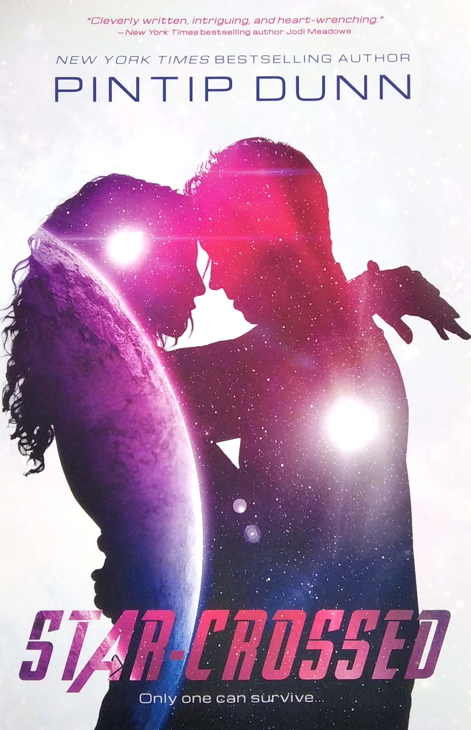 star-crossed - Ảnh 2